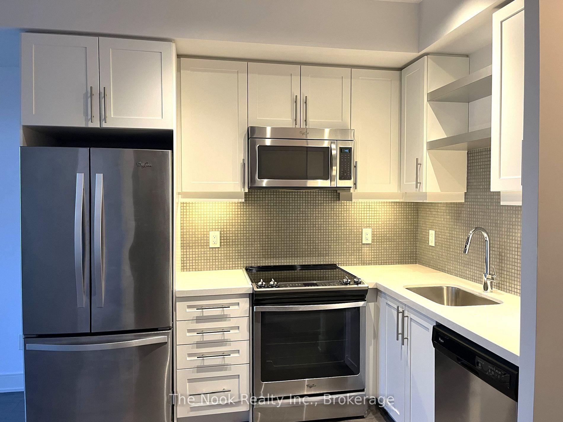 Photo 4 of Unit 1728, 525 Adelaide Street W, Toronto, Waterfront Communities — HOMEH