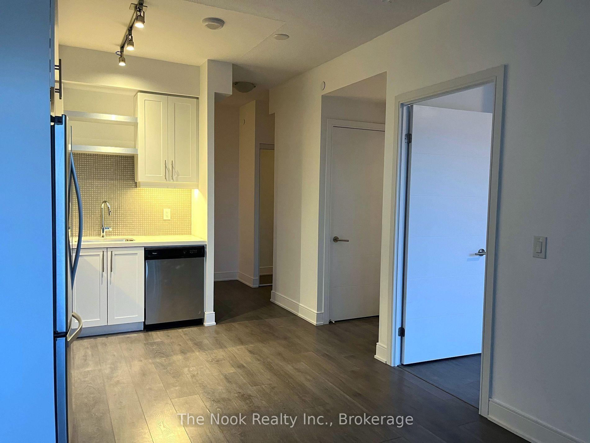 Photo 6 of Unit 1728, 525 Adelaide Street W, Toronto, Waterfront Communities — HOMEH