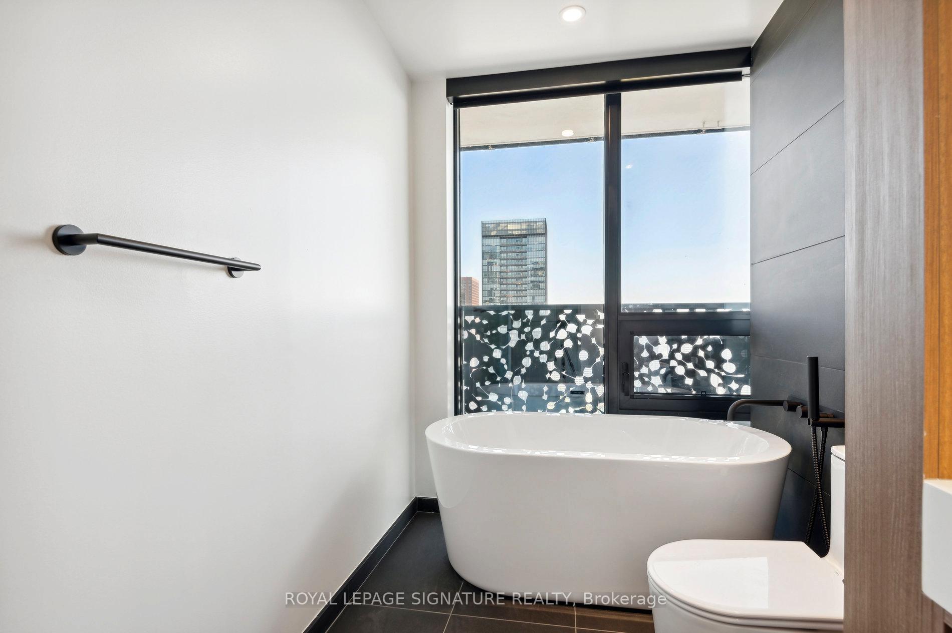 Photo 29 of Unit 3703, 55 Charles Street E, Toronto, Church-Yonge Corridor — HOMEH
