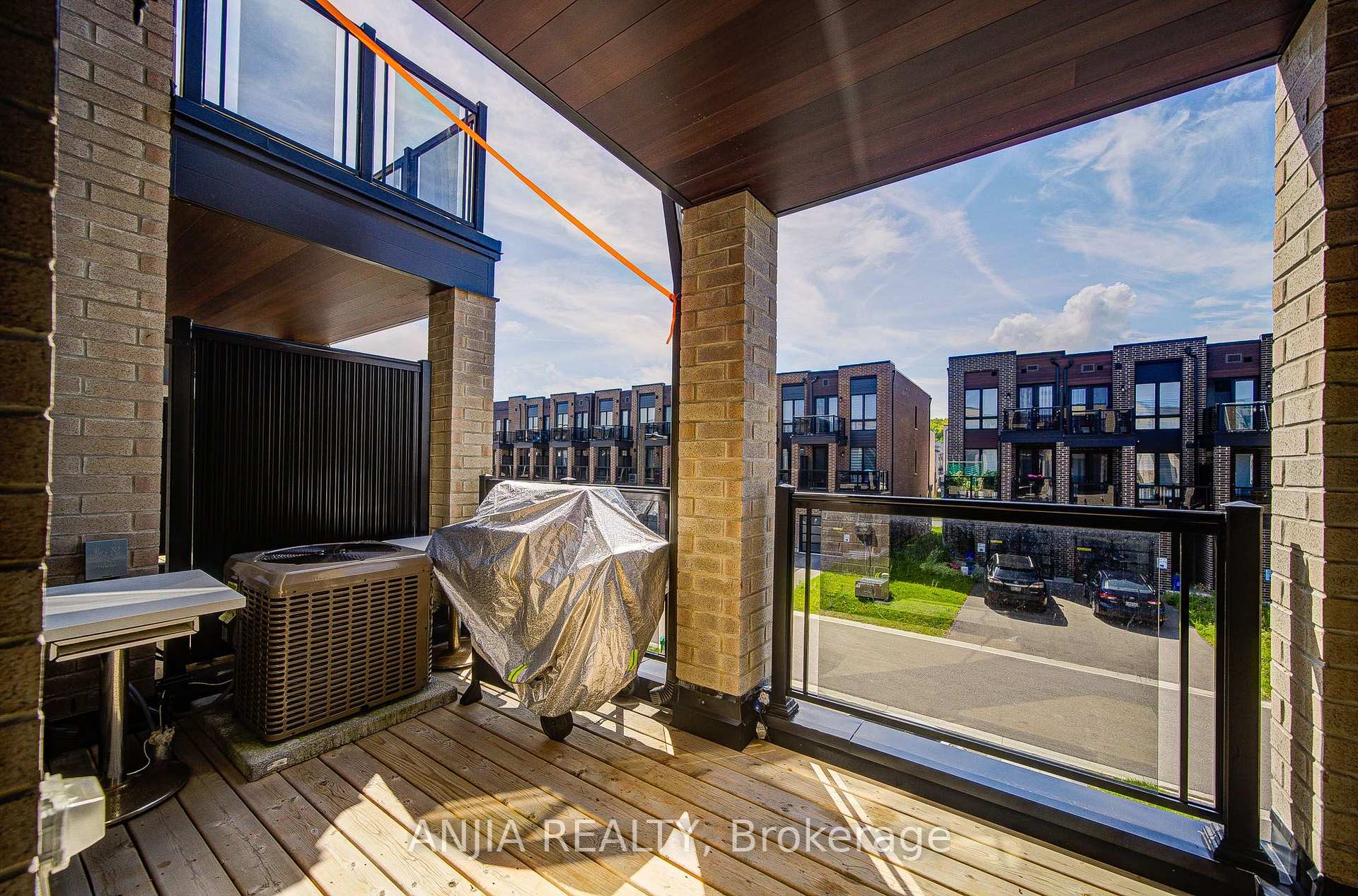 Photo 20 of 83 Mikayla Lane, Markham, Cornell — HOMEH