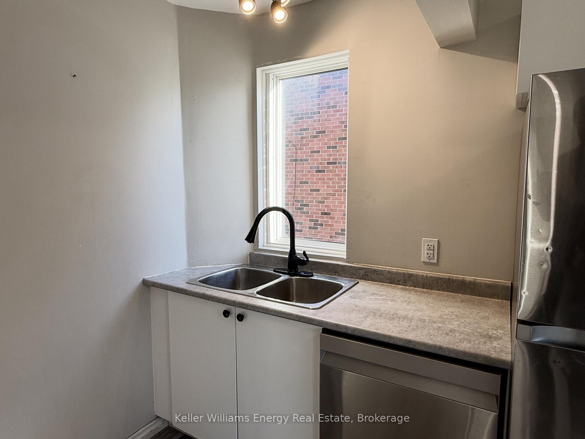 Photo 6 of Unit Main, 273 Wilson Road S, Oshawa, Donevan — HOMEH