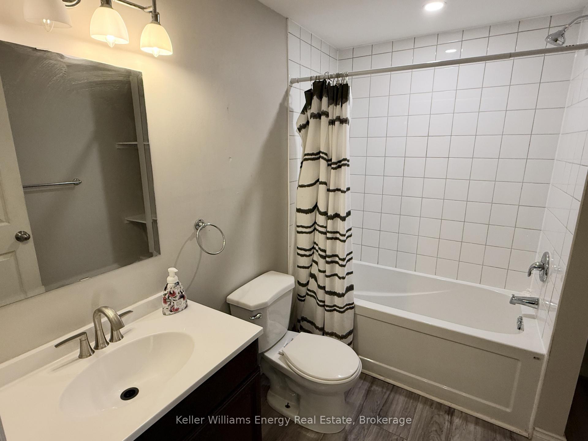 Photo 11 of Unit Main, 273 Wilson Road S, Oshawa, Donevan — HOMEH