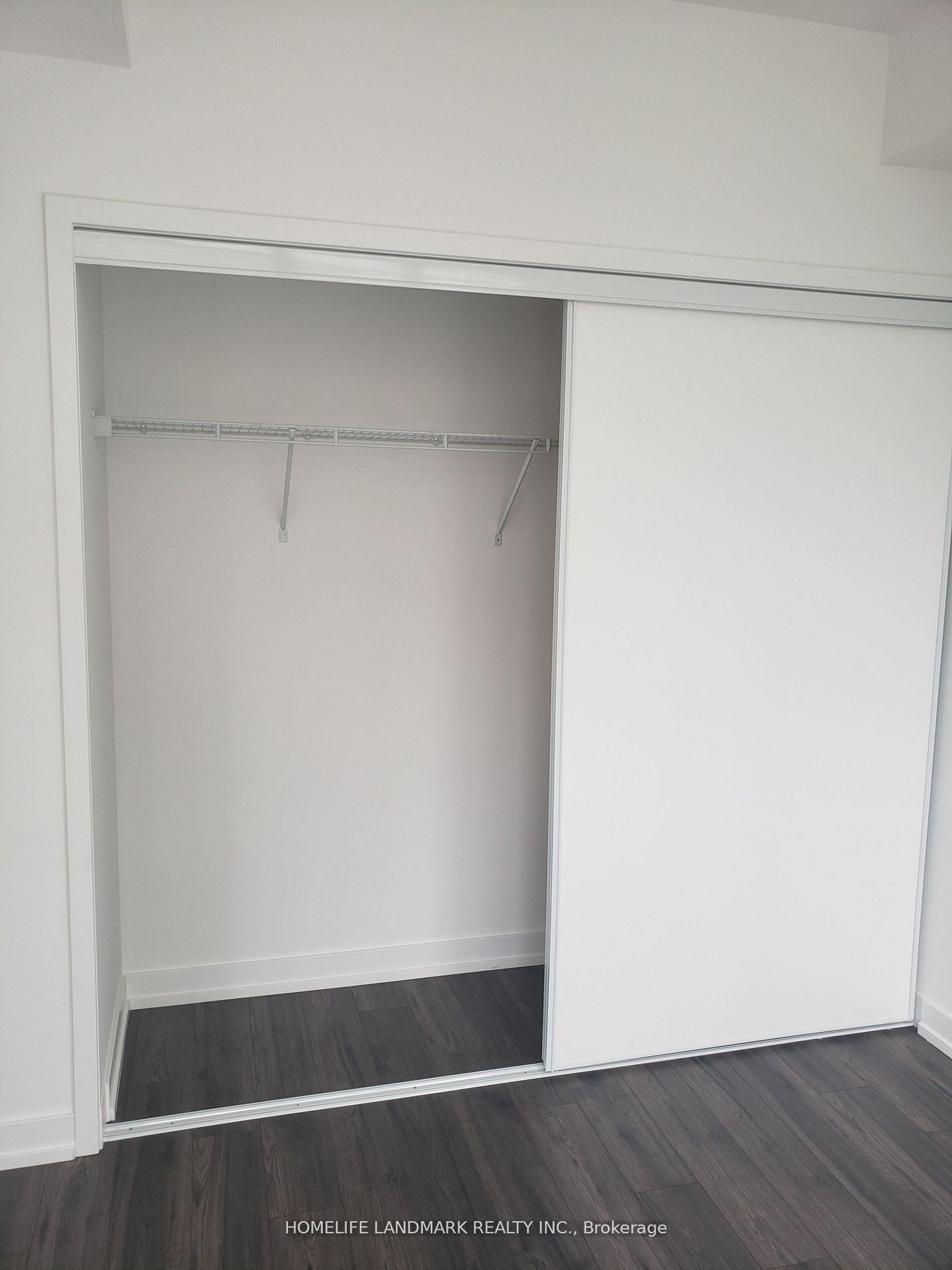 Photo 4 of Unit 1018, 33 Helendale Avenue, Toronto, Yonge-Eglinton — HOMEH