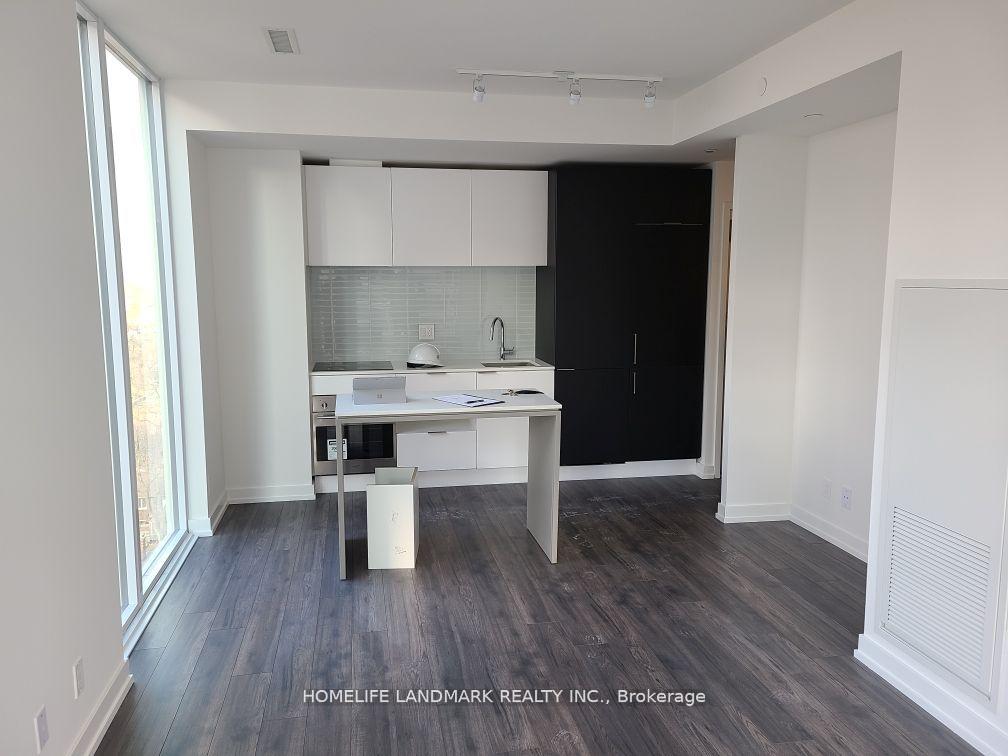 Photo 9 of Unit 1018, 33 Helendale Avenue, Toronto, Yonge-Eglinton — HOMEH