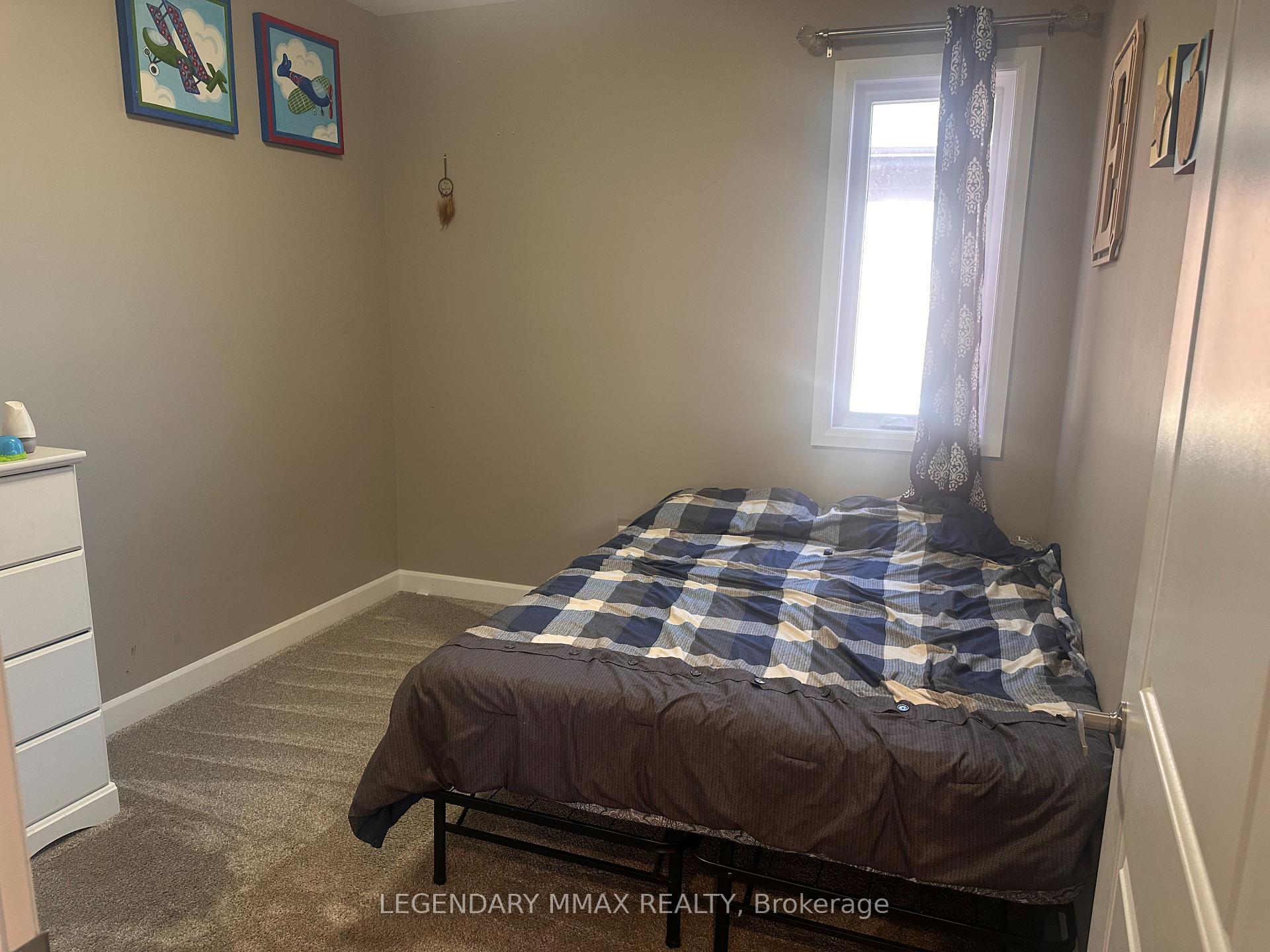 Photo 19 of 244 Moonstone Crescent, Chatham-Kent, Chatham — HOMEH
