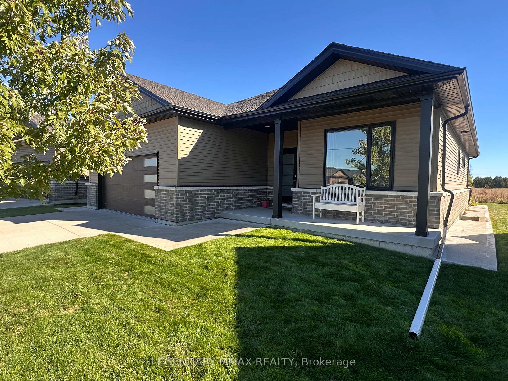 Photo 26 of 244 Moonstone Crescent, Chatham-Kent, Chatham — HOMEH