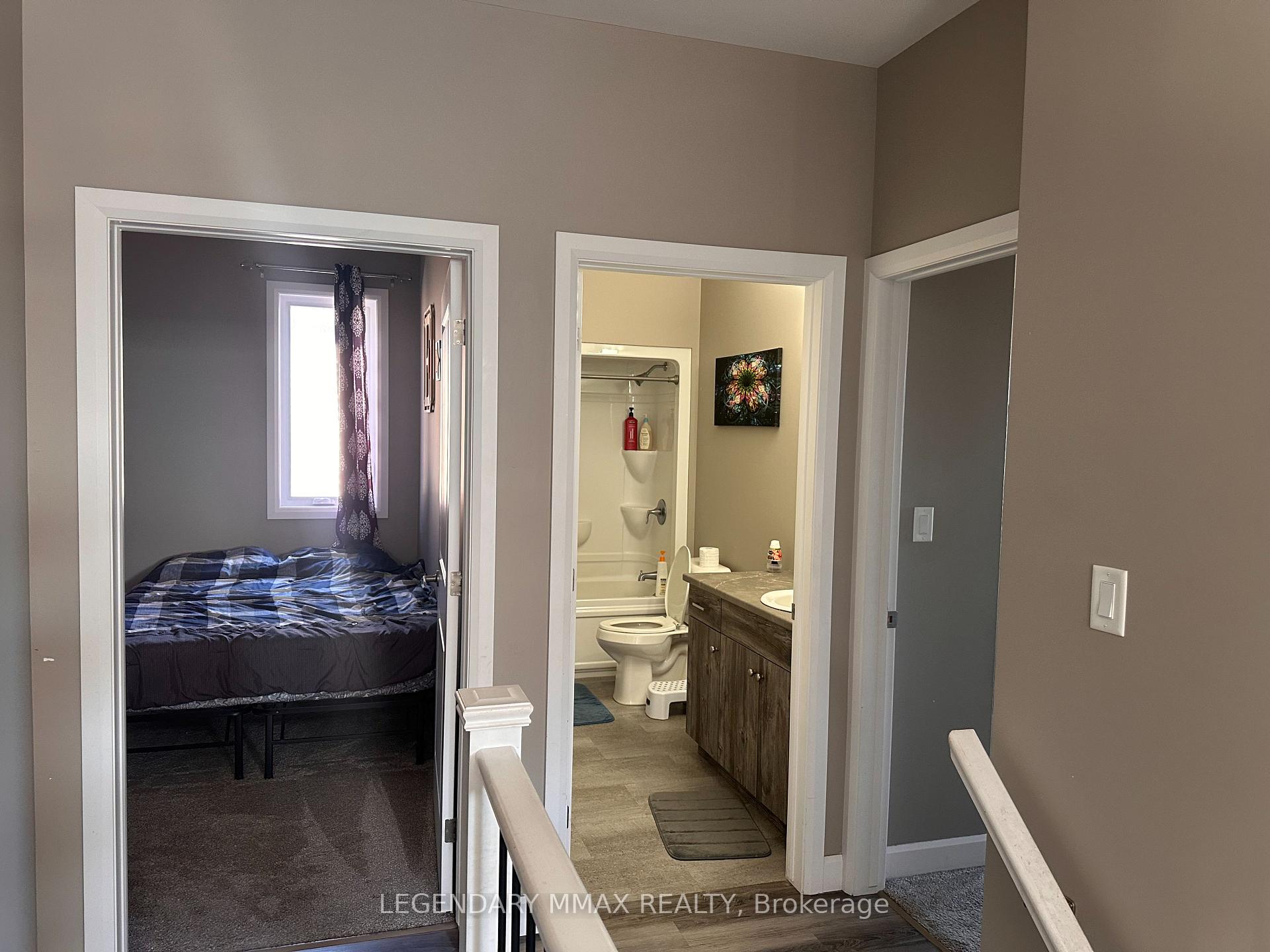 Photo 28 of 244 Moonstone Crescent, Chatham-Kent, Chatham — HOMEH