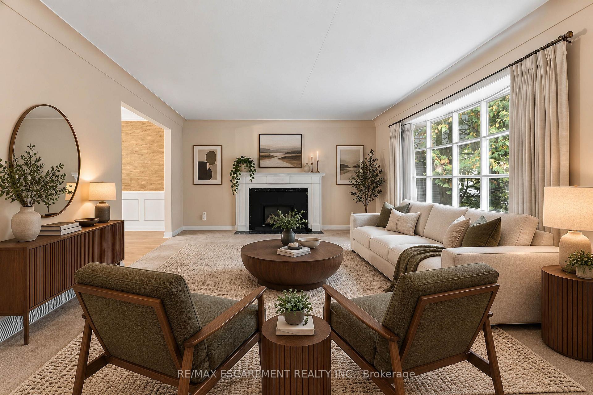 Photo 7 of 99 Runnymede Crescent, London, North J — HOMEH