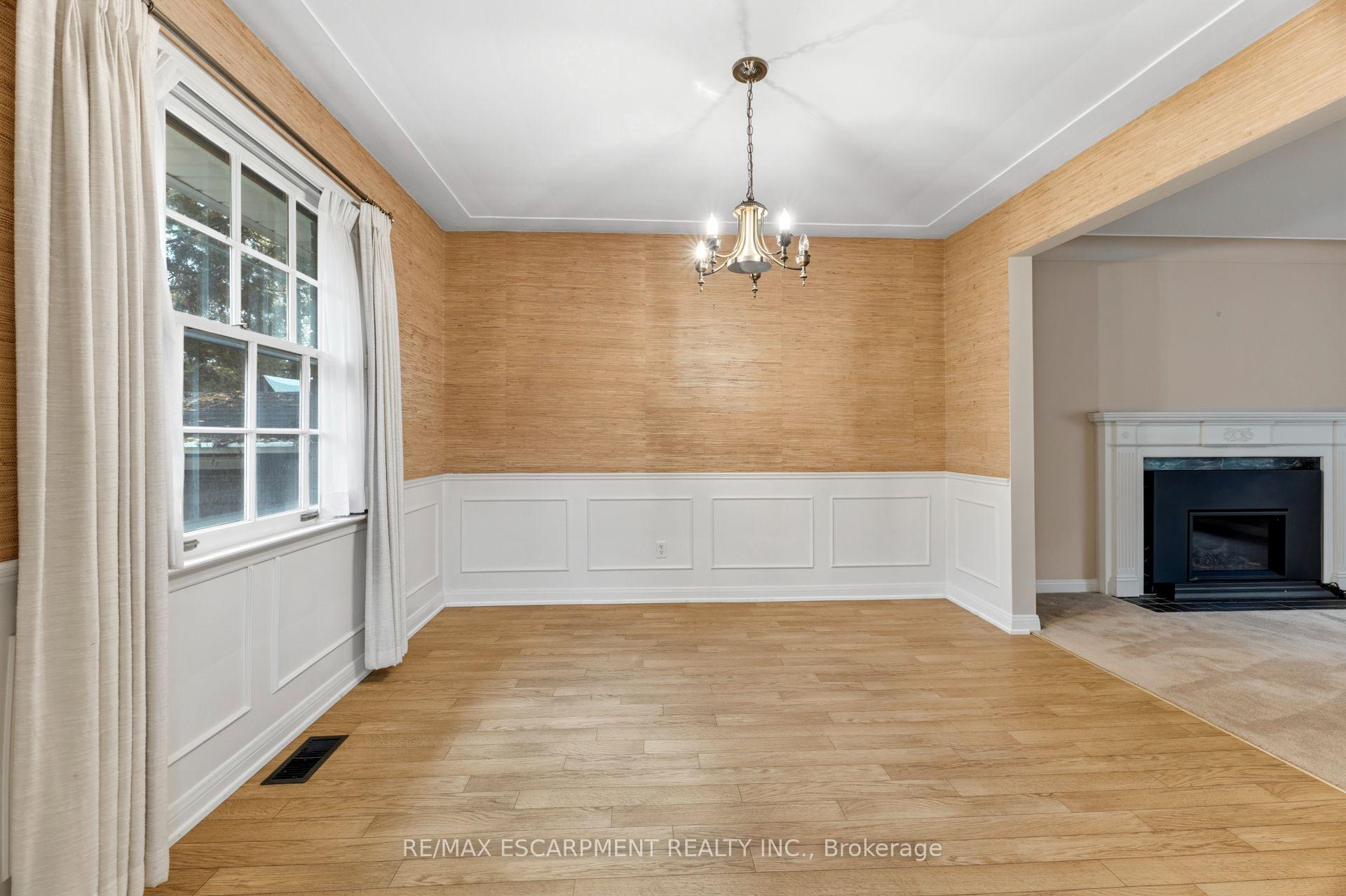 Photo 11 of 99 Runnymede Crescent, London, North J — HOMEH
