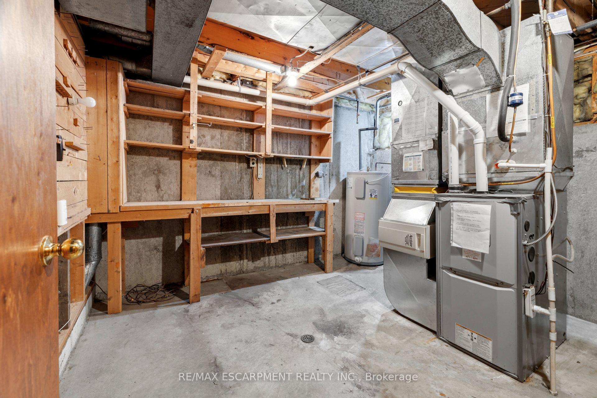 Photo 29 of 99 Runnymede Crescent, London, North J — HOMEH