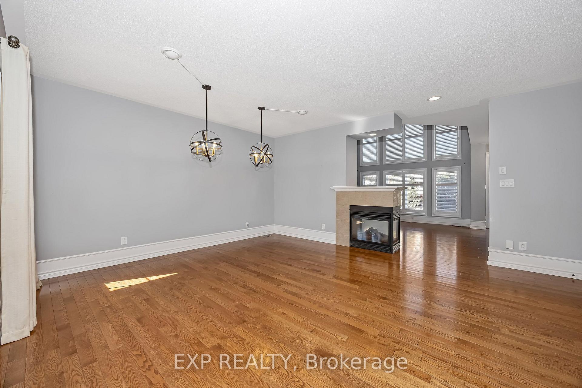Photo 5 of 778 Bowercrest Crescent, Ottawa, Riverside South/Gloucester Glen — HOMEH