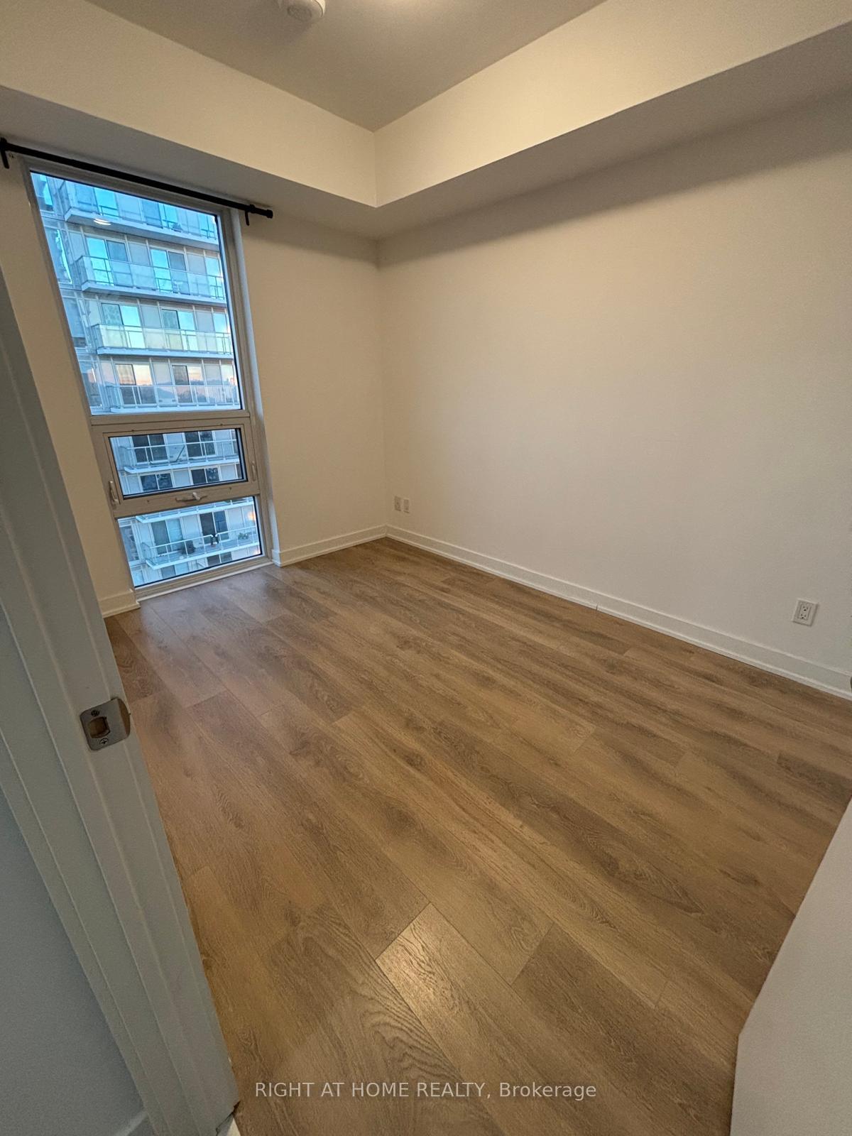 Photo 3 of Unit 3022, 2031 Kennedy Road, Scarborough, Agincourt South-Malvern West — HOMEH