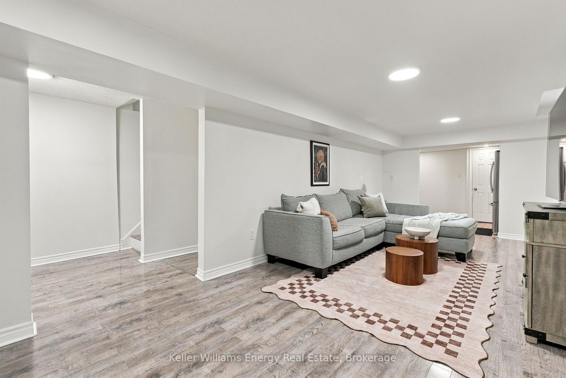 Photo 35 of 801 Greenbriar Drive, Oshawa, Eastdale — HOMEH