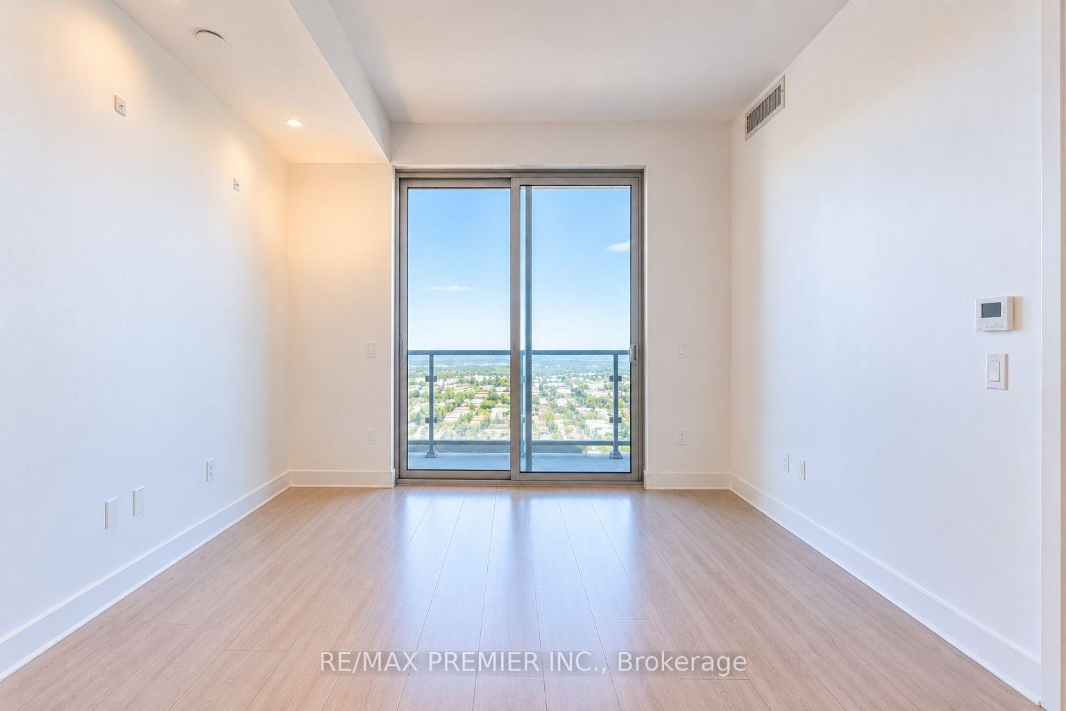 Photo 7 of Unit 5901, 950 Portage Parkway, Vaughan, Vaughan Corporate Centre — HOMEH