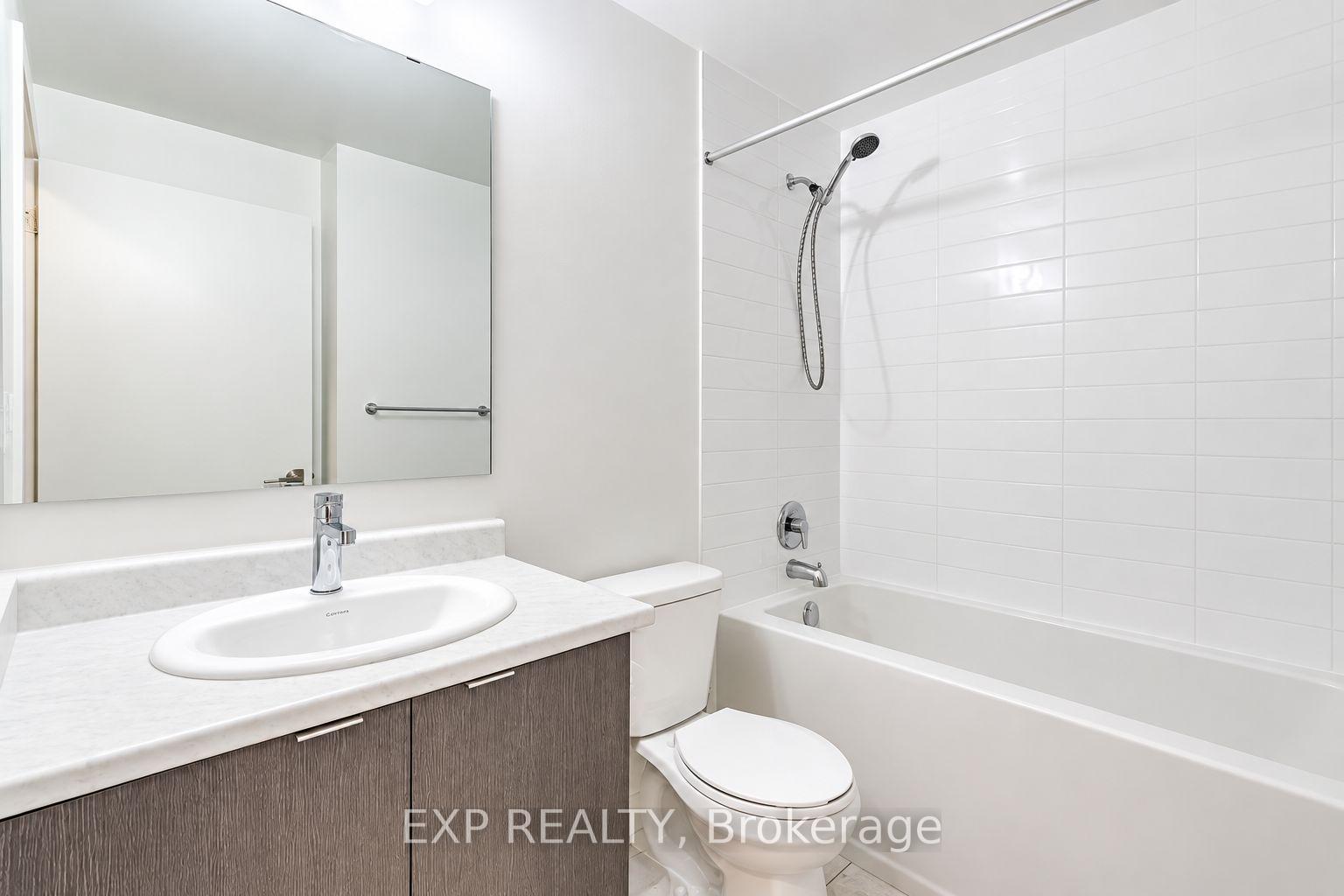 Photo 14 of Unit 101, 120 Canon jackson Drive, North York, Brookhaven-Amesbury — HOMEH