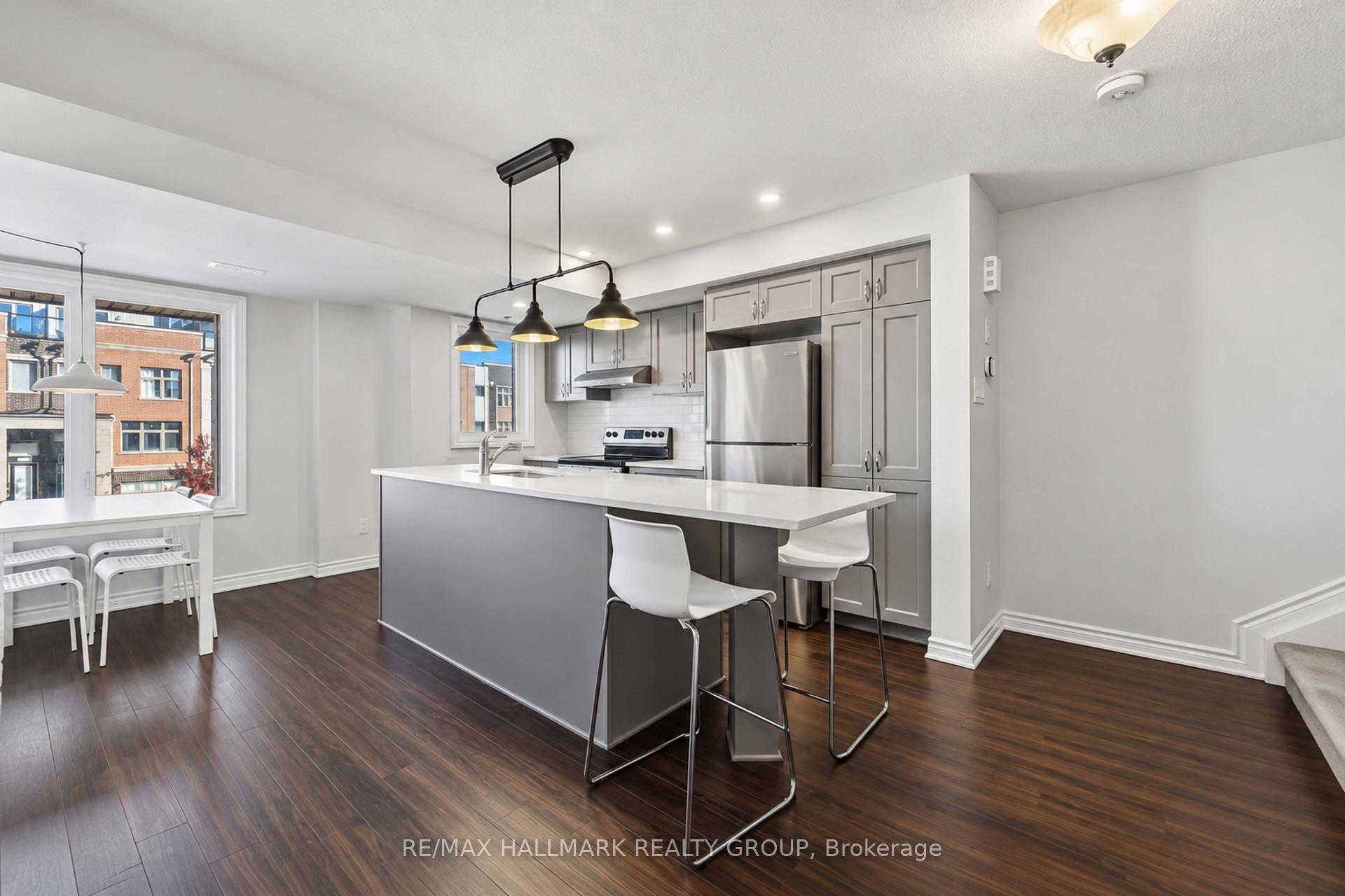 Photo 3 of Unit 154, 796 Mikinak Road, Ottawa, CFB Rockcliffe and Area — HOMEH