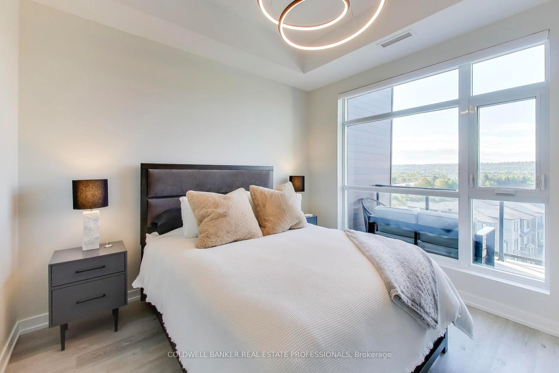 Photo 6 of Unit 602, 600 North Service Road, Hamilton, Lakeshore — HOMEH