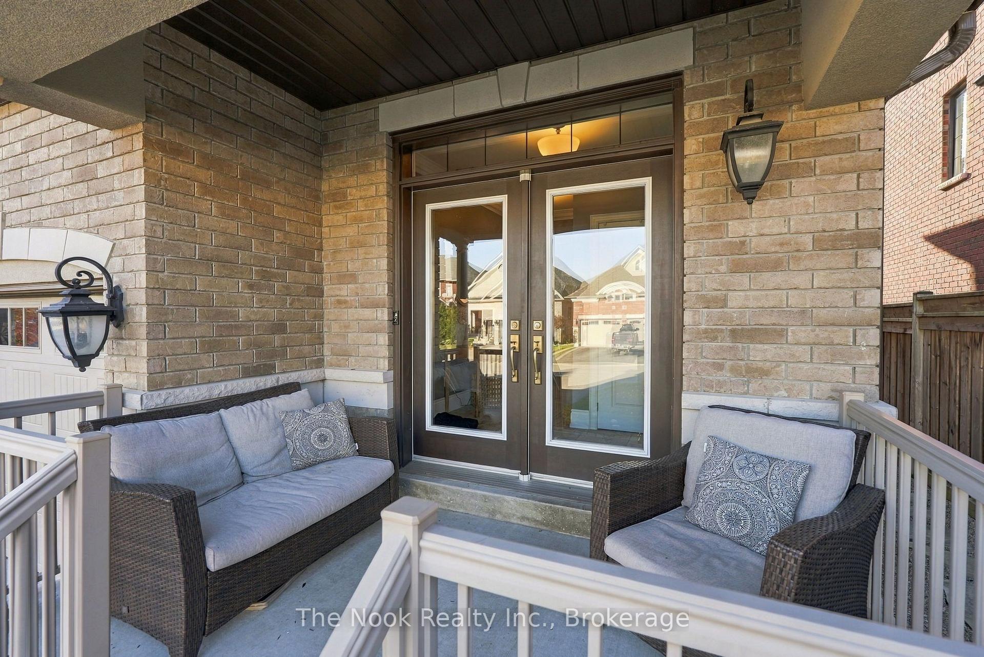 Photo 2 of 39 Serene Court, Whitby, Rolling Acres — HOMEH