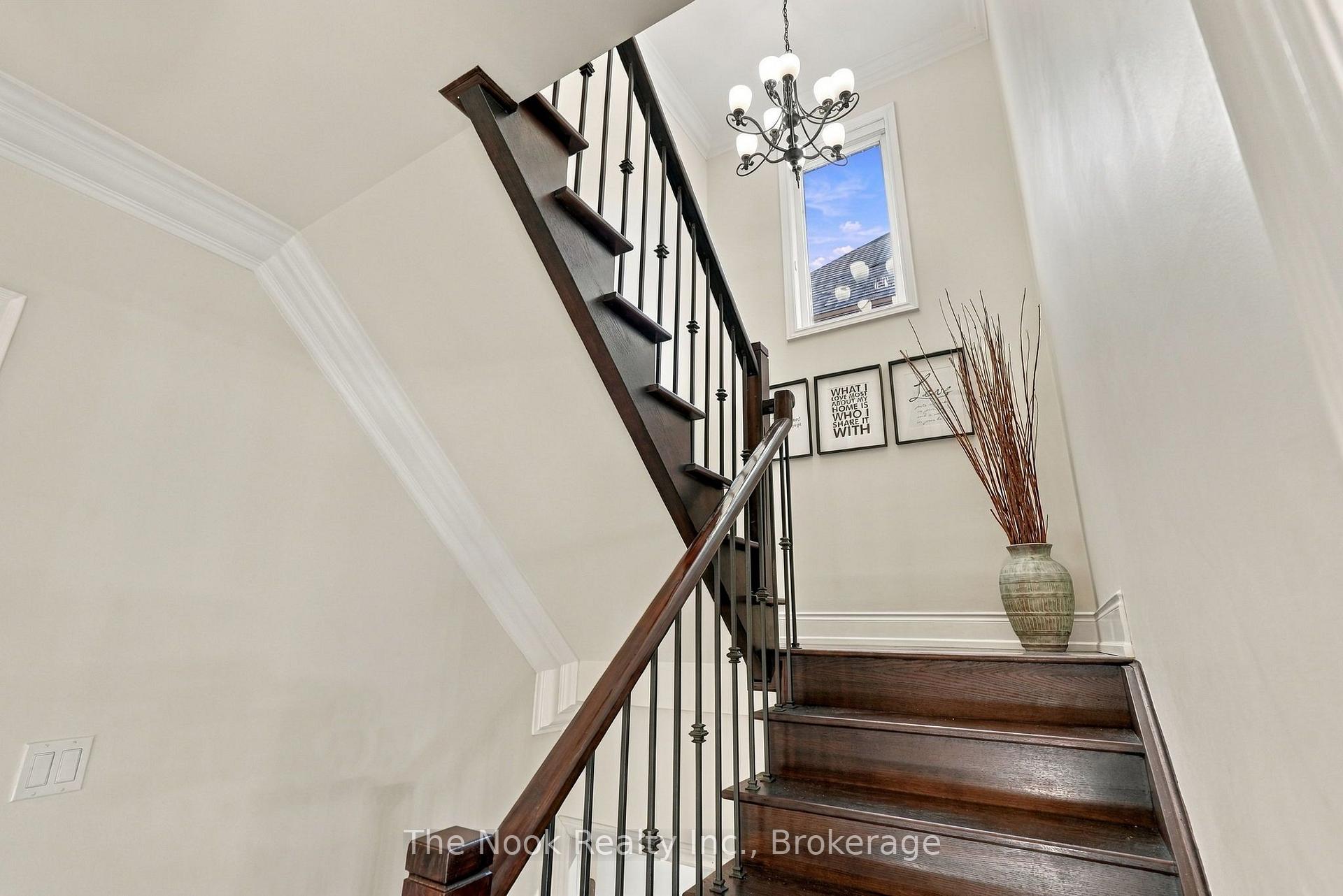 Photo 16 of 39 Serene Court, Whitby, Rolling Acres — HOMEH