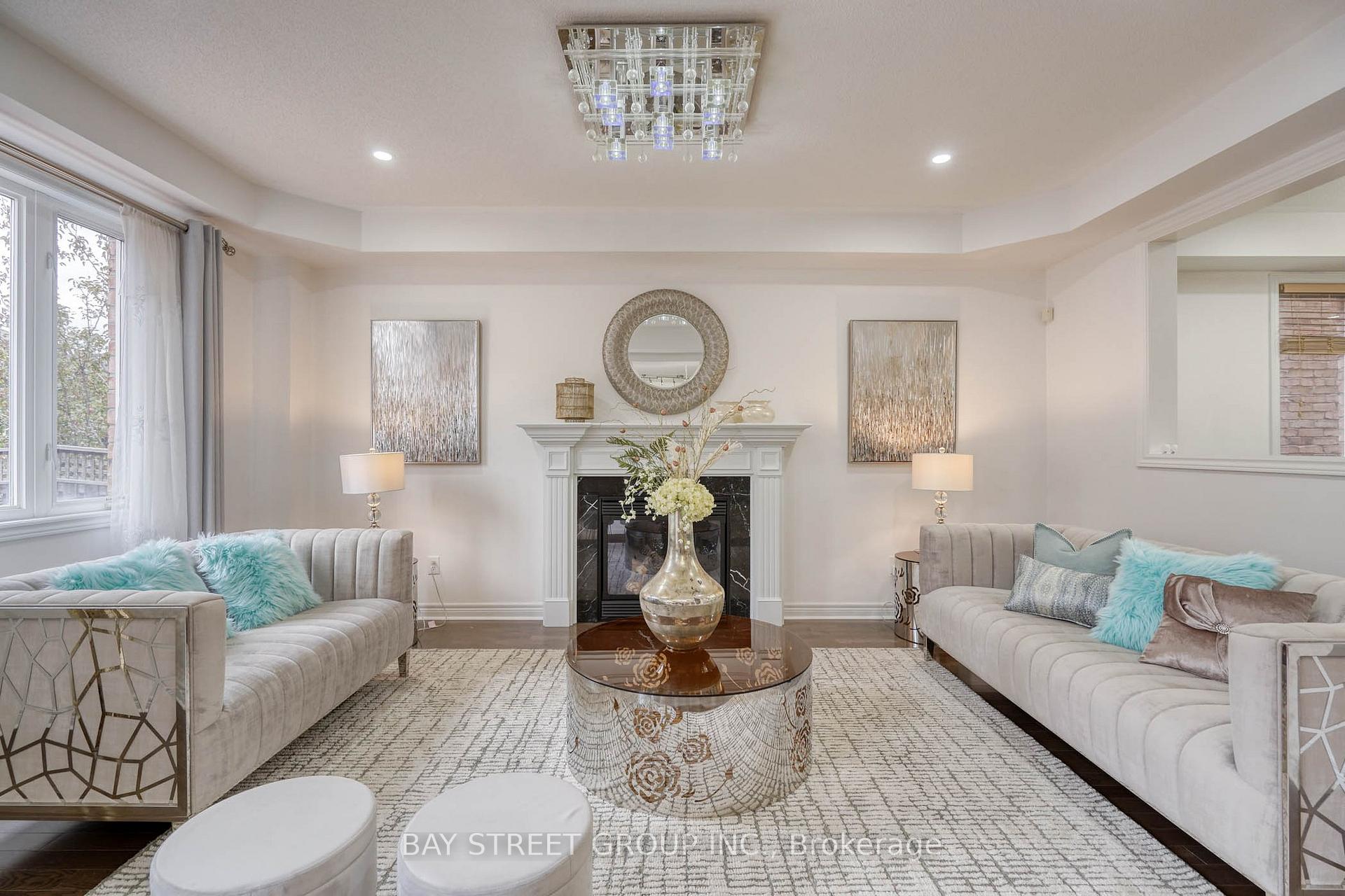 Photo 8 of 82 Prince Of Wales Drive, Markham, Victoria Square — HOMEH