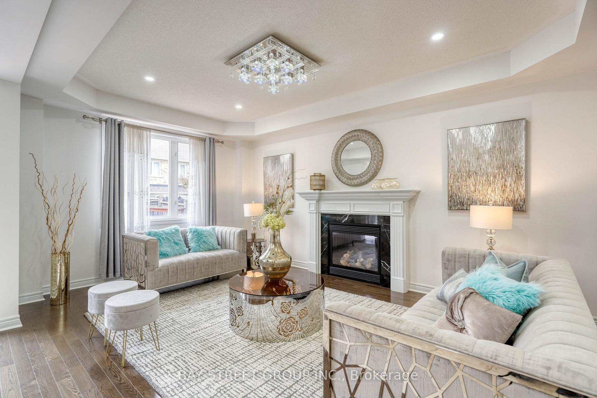 Photo 7 of 82 Prince Of Wales Drive, Markham, Victoria Square — HOMEH