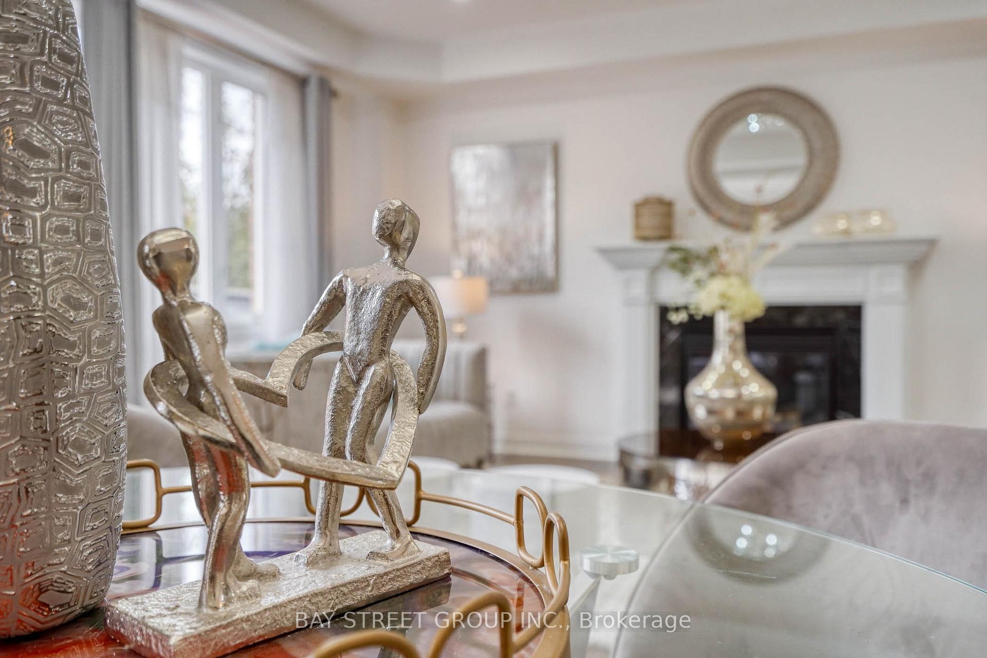 Photo 10 of 82 Prince Of Wales Drive, Markham, Victoria Square — HOMEH