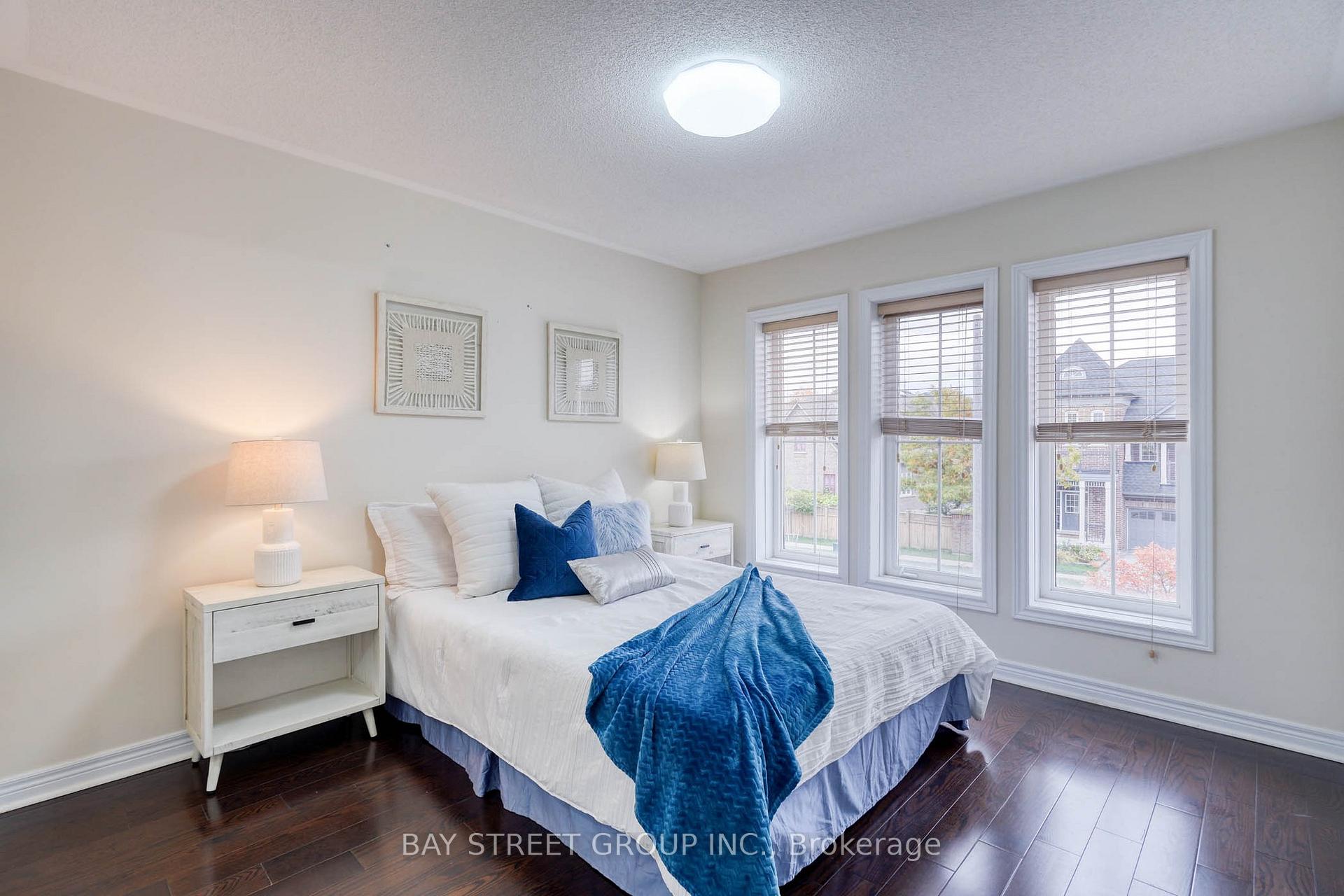 Photo 21 of 82 Prince Of Wales Drive, Markham, Victoria Square — HOMEH
