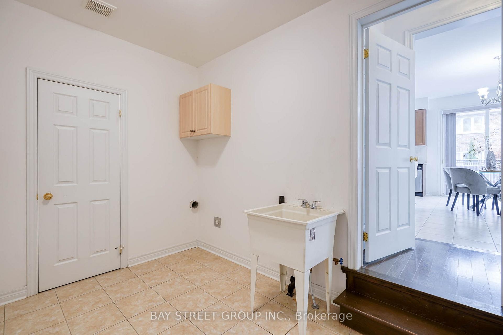 Photo 34 of 82 Prince Of Wales Drive, Markham, Victoria Square — HOMEH