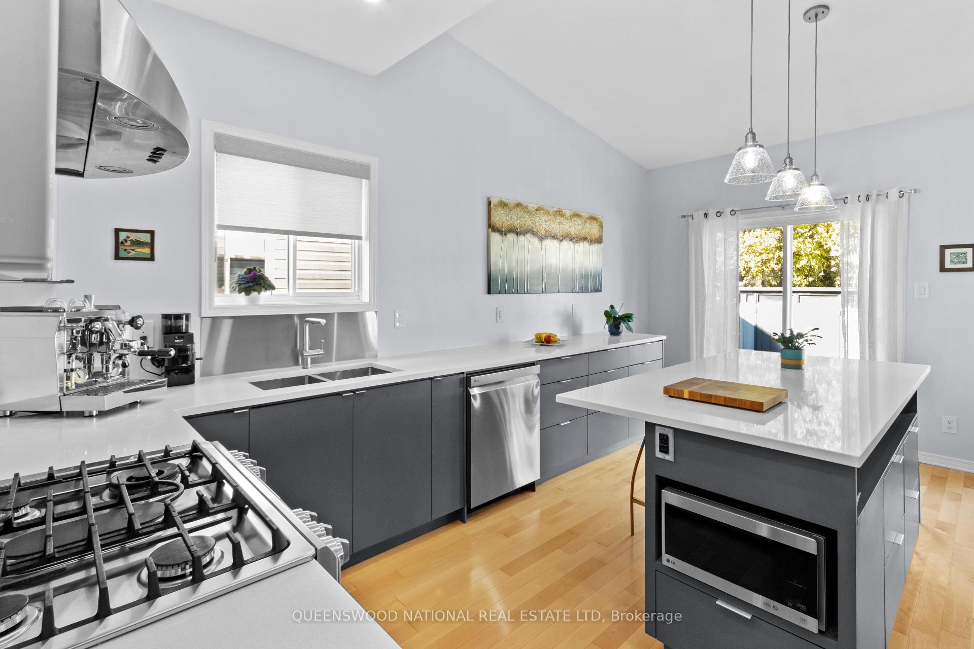 Photo 12 of 100 Fairlop Way, Ottawa, Barrhaven - Longfields — HOMEH