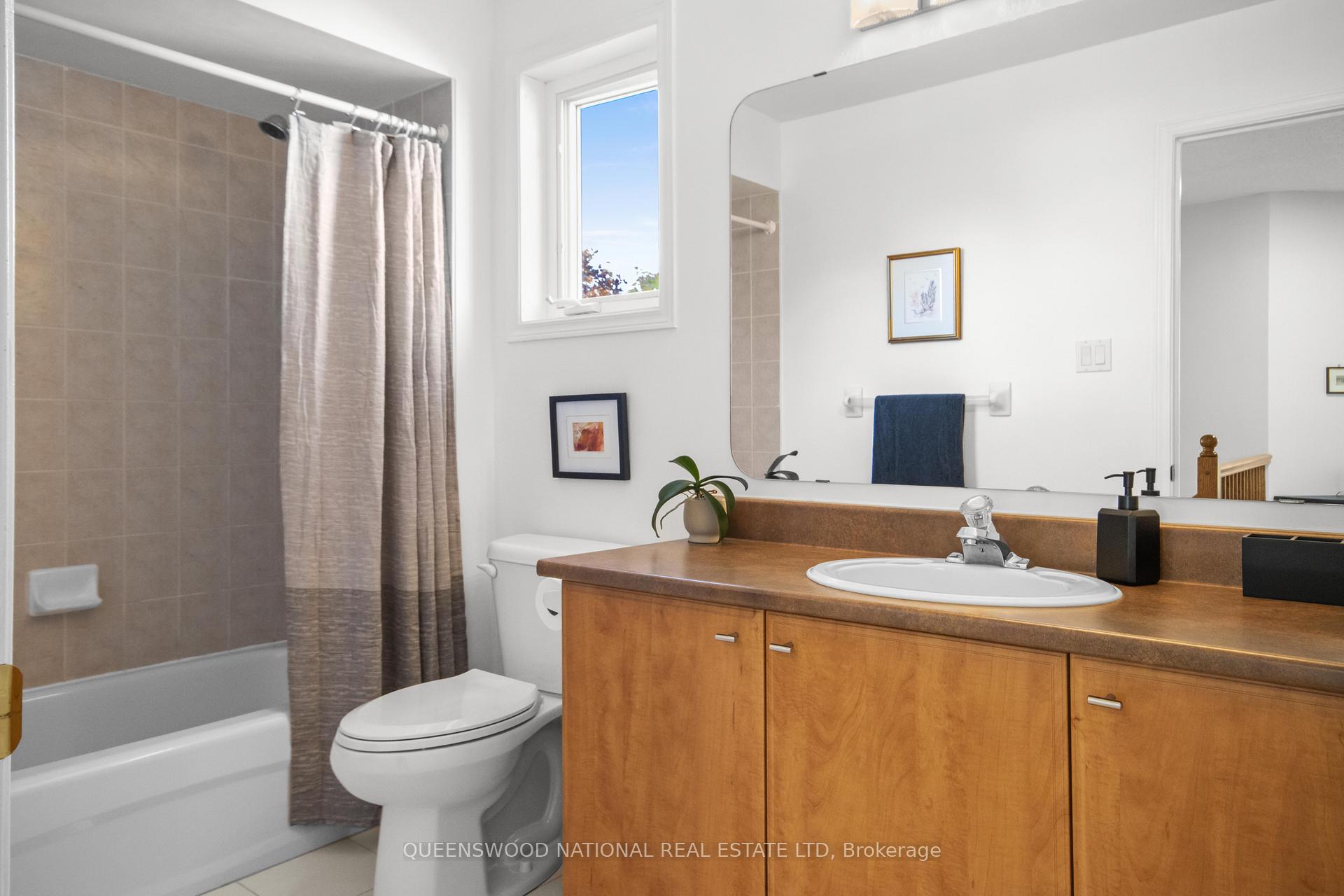 Photo 33 of 100 Fairlop Way, Ottawa, Barrhaven - Longfields — HOMEH