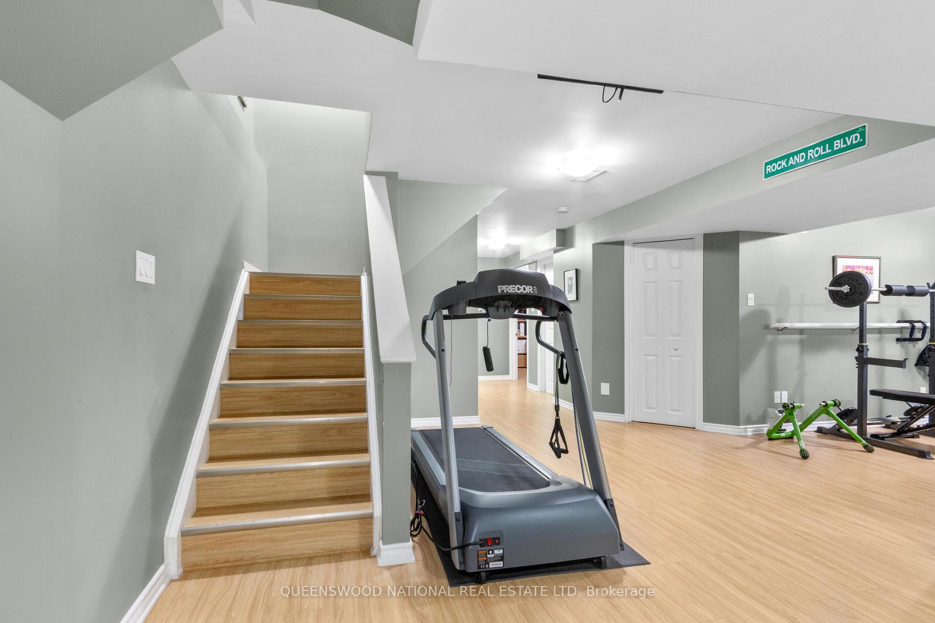 Photo 38 of 100 Fairlop Way, Ottawa, Barrhaven - Longfields — HOMEH