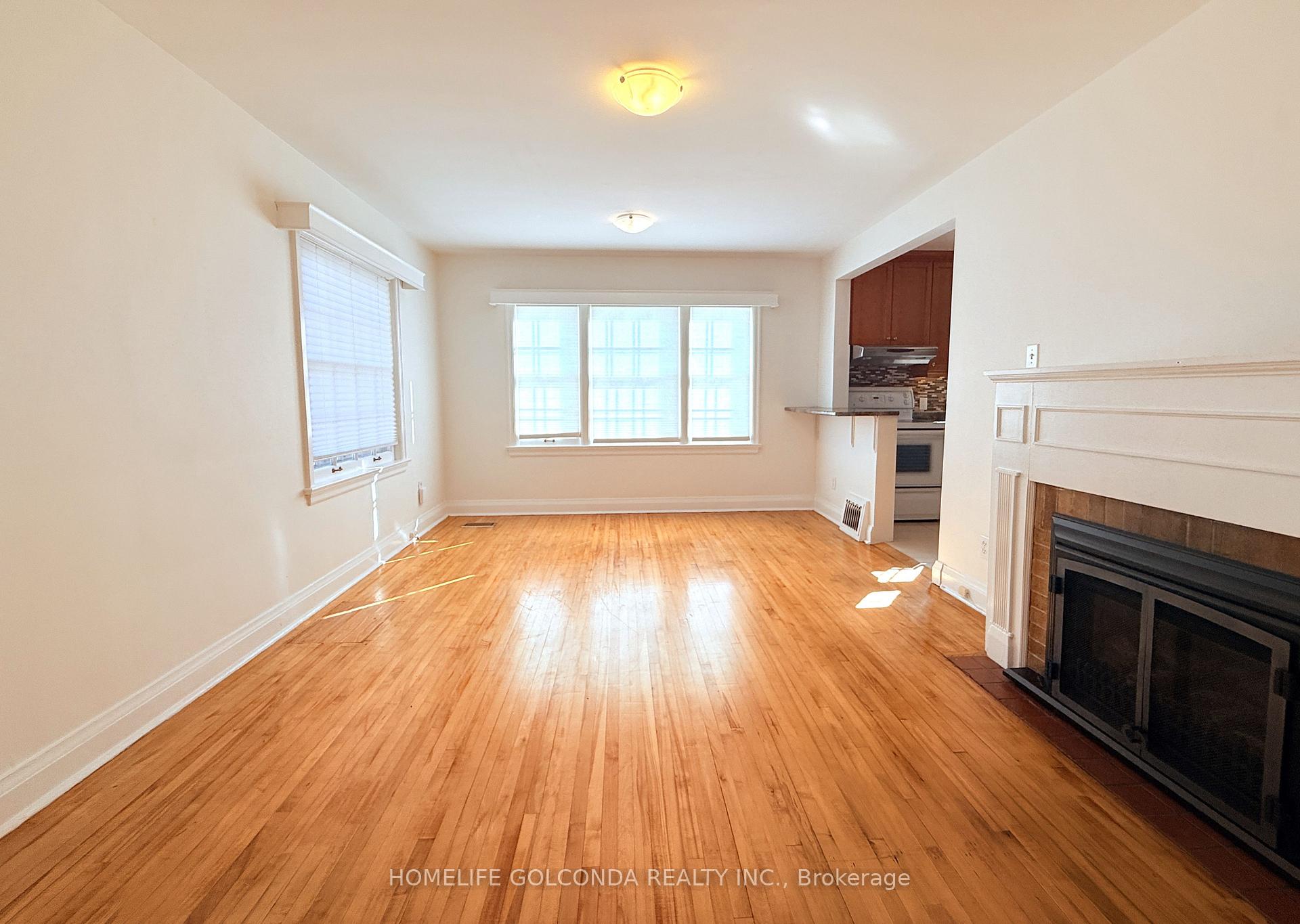 Photo 6 of 84 Main Unionville Street, Markham, Unionville — HOMEH