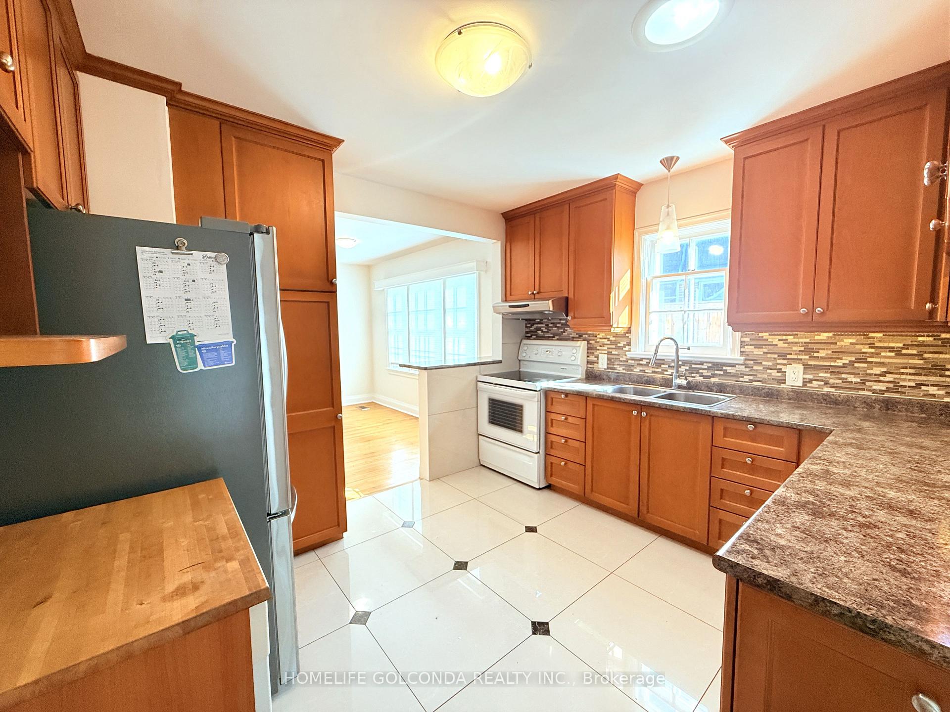 Photo 9 of 84 Main Unionville Street, Markham, Unionville — HOMEH
