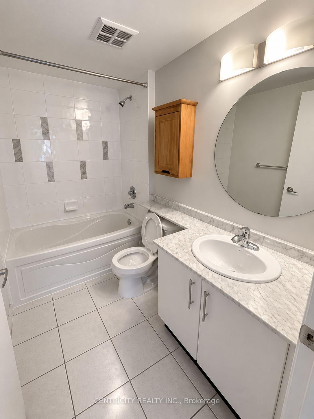 Photo 5 of Unit 1101, 16 Yonge Street, Toronto, Waterfront Communities — HOMEH