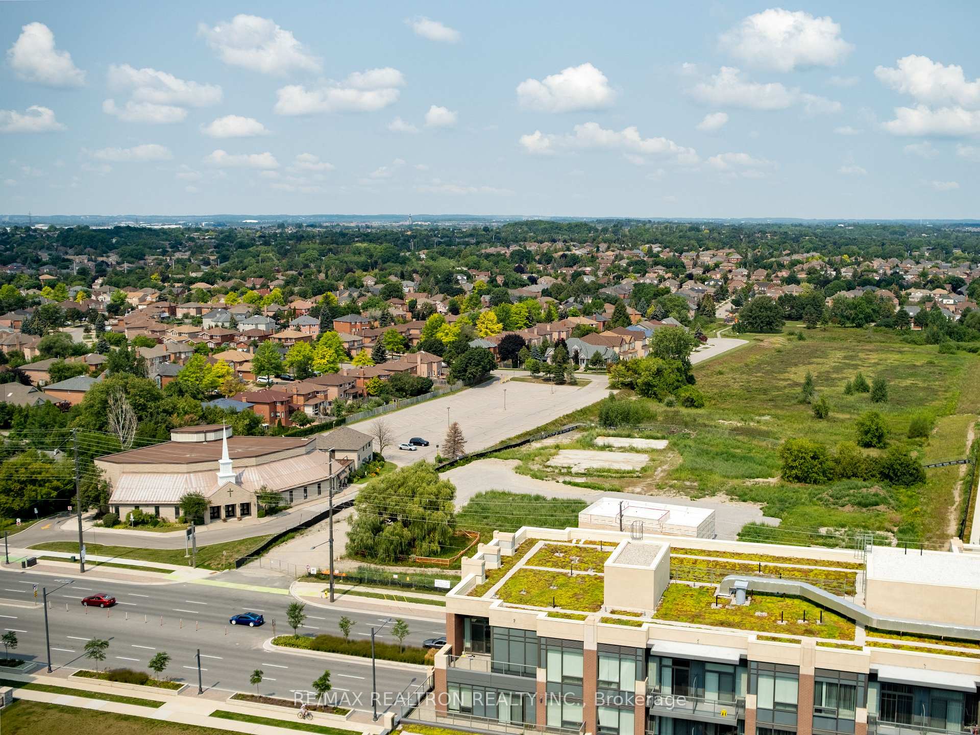 Photo 13 of Unit RG1, 18 Uptown Drive, Markham, Unionville — HOMEH
