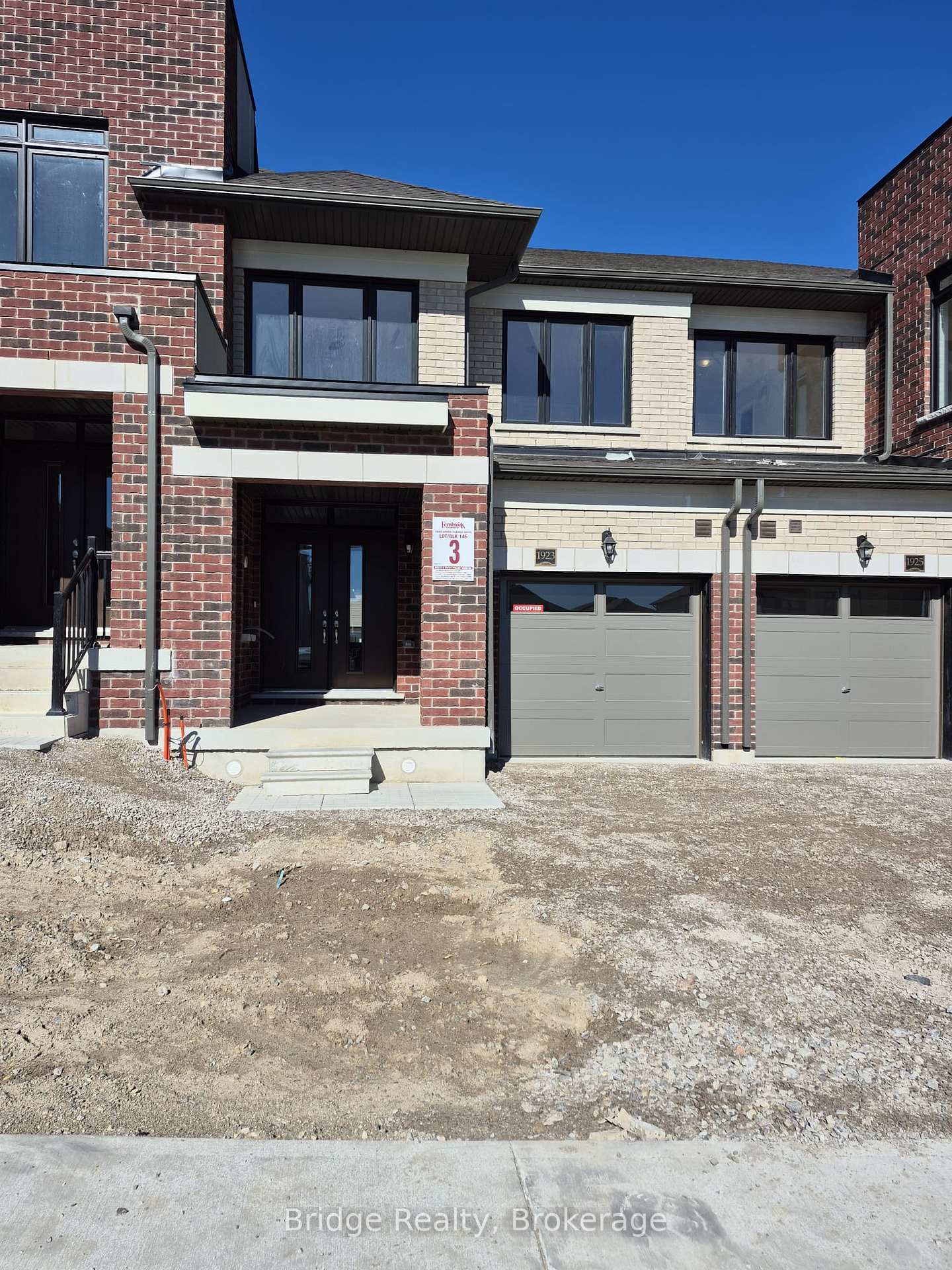 Photo 1 of 1923 Upper Thames Drive, Woodstock, Woodstock - North — HOMEH