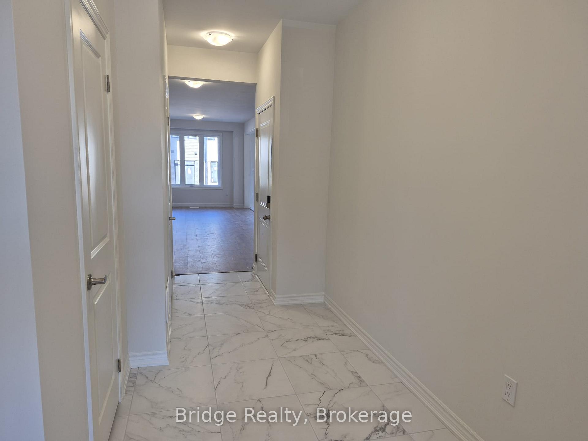 Photo 7 of 1923 Upper Thames Drive, Woodstock, Woodstock - North — HOMEH
