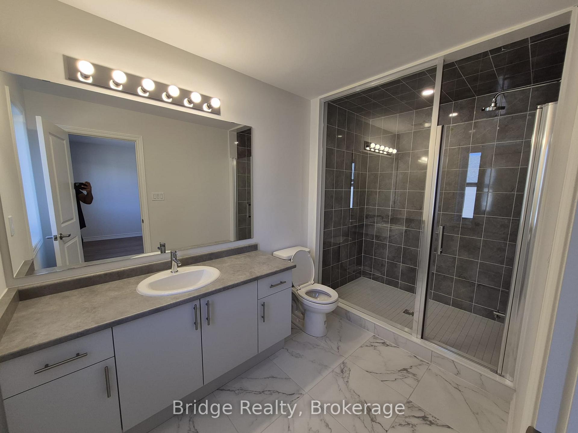 Photo 15 of 1923 Upper Thames Drive, Woodstock, Woodstock - North — HOMEH