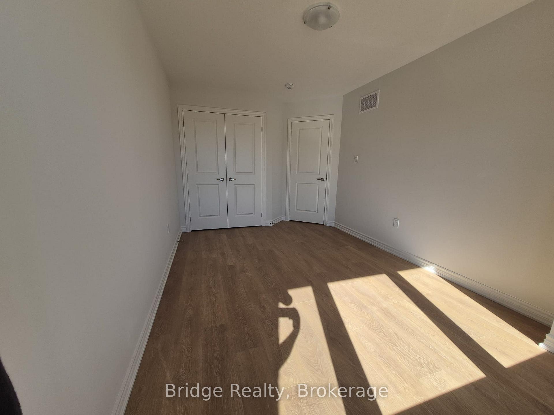 Photo 18 of 1923 Upper Thames Drive, Woodstock, Woodstock - North — HOMEH
