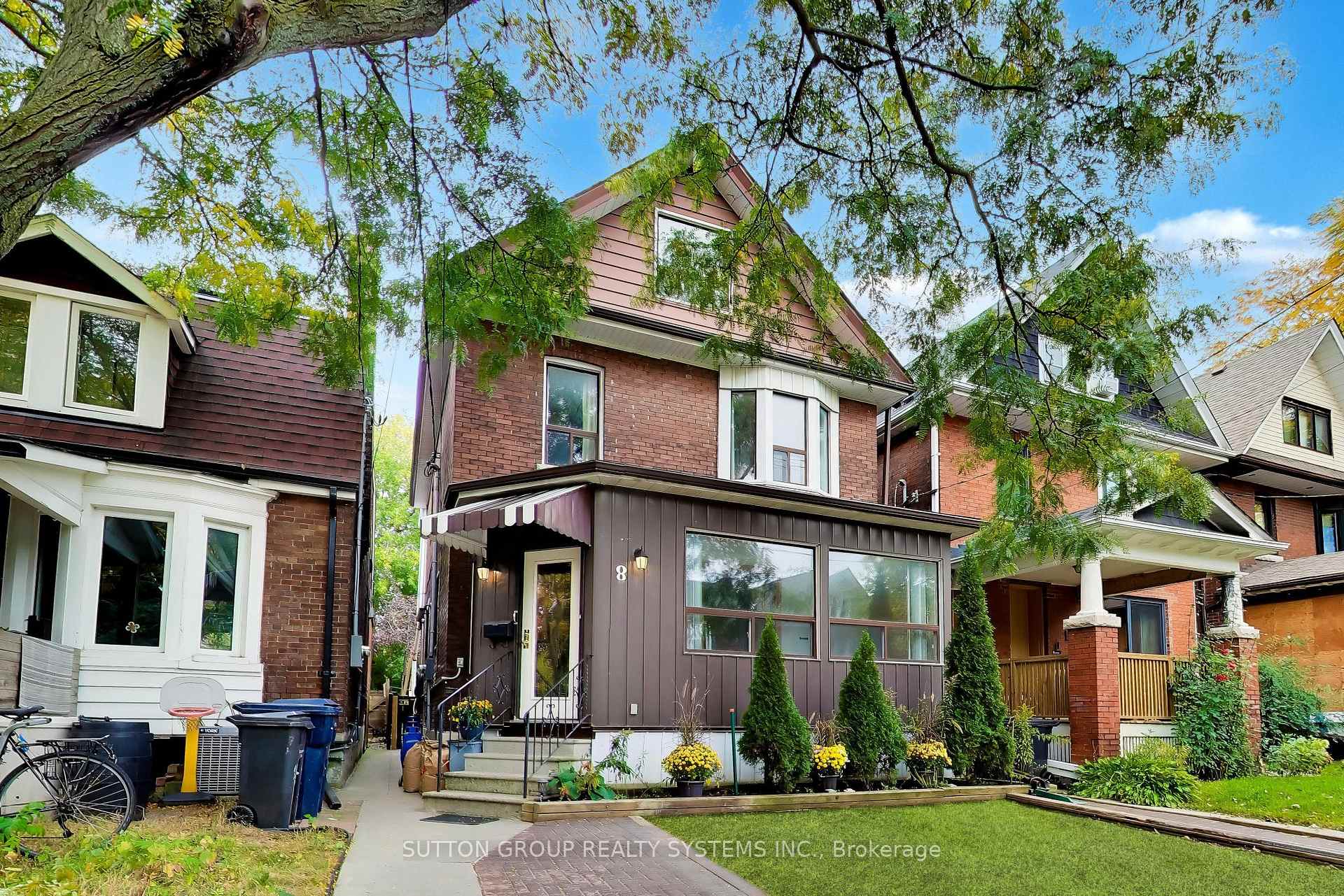 Photo 1 of 8 Alhambra Avenue, Toronto, High Park-Swansea — HOMEH