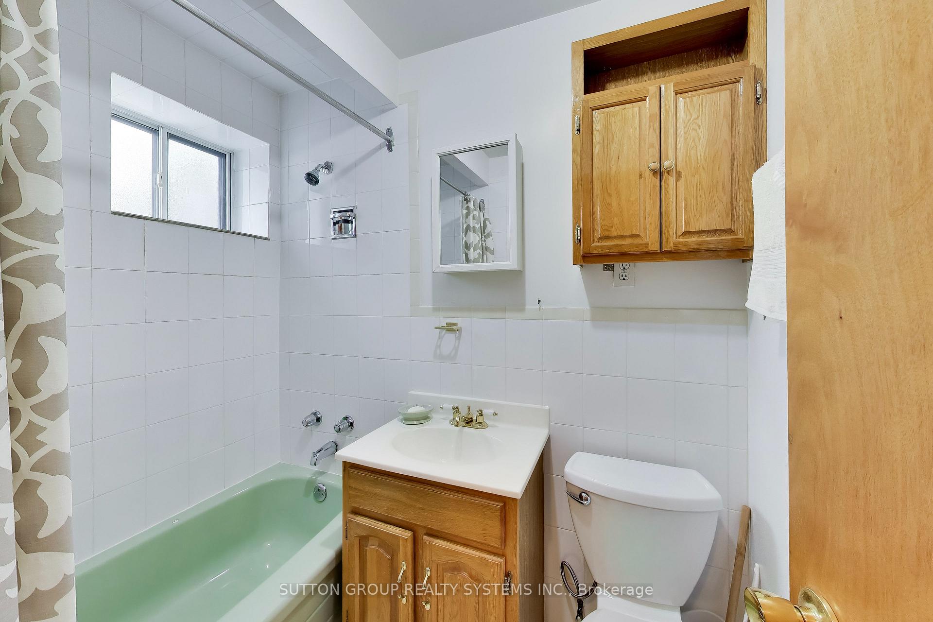 Photo 22 of 8 Alhambra Avenue, Toronto, High Park-Swansea — HOMEH