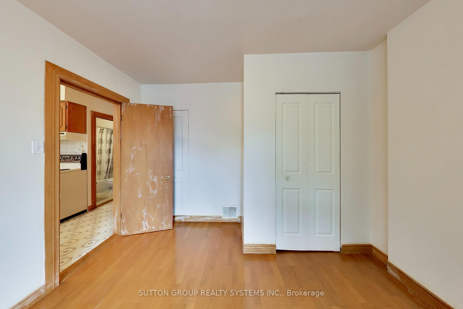 Photo 26 of 8 Alhambra Avenue, Toronto, High Park-Swansea — HOMEH