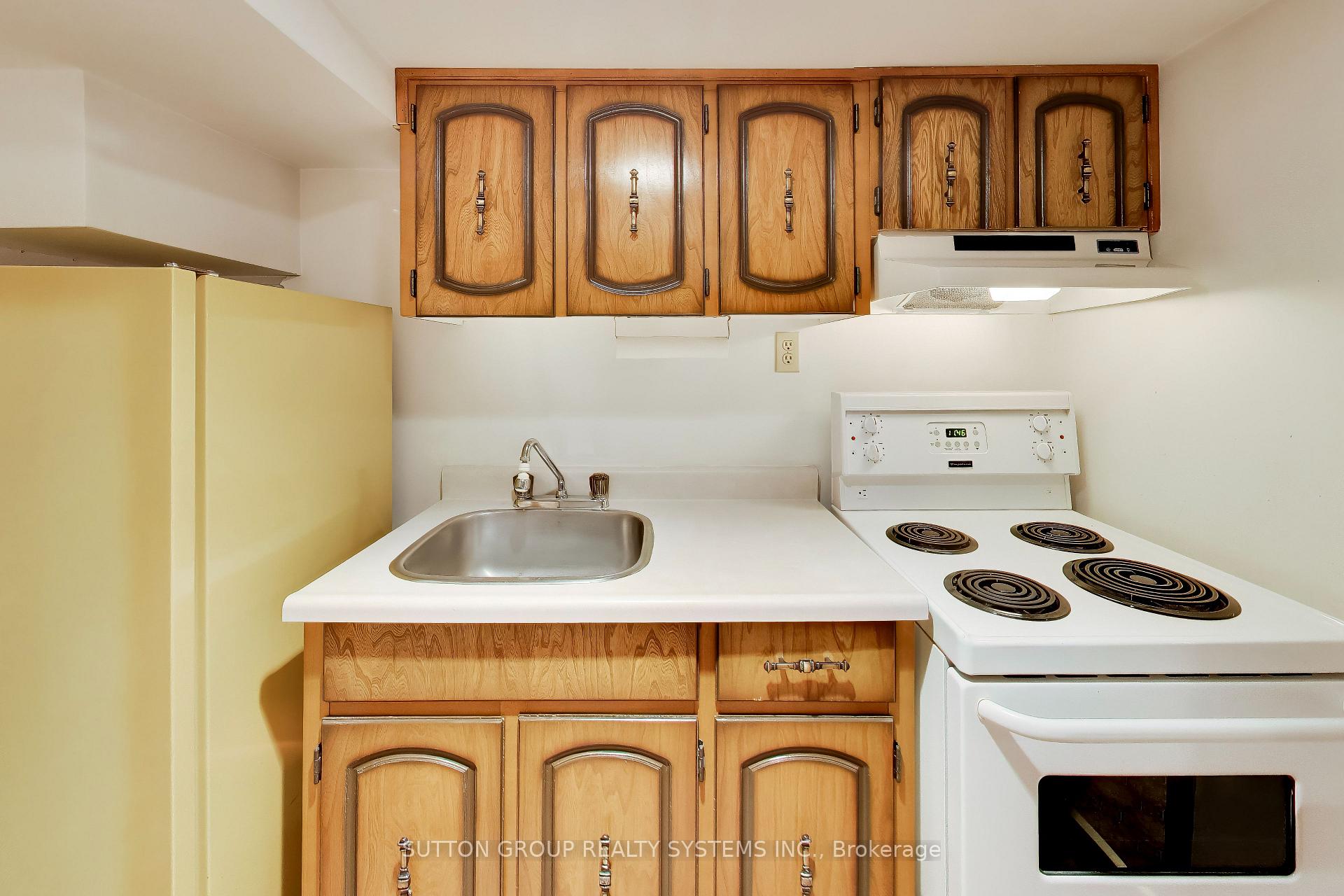 Photo 36 of 8 Alhambra Avenue, Toronto, High Park-Swansea — HOMEH