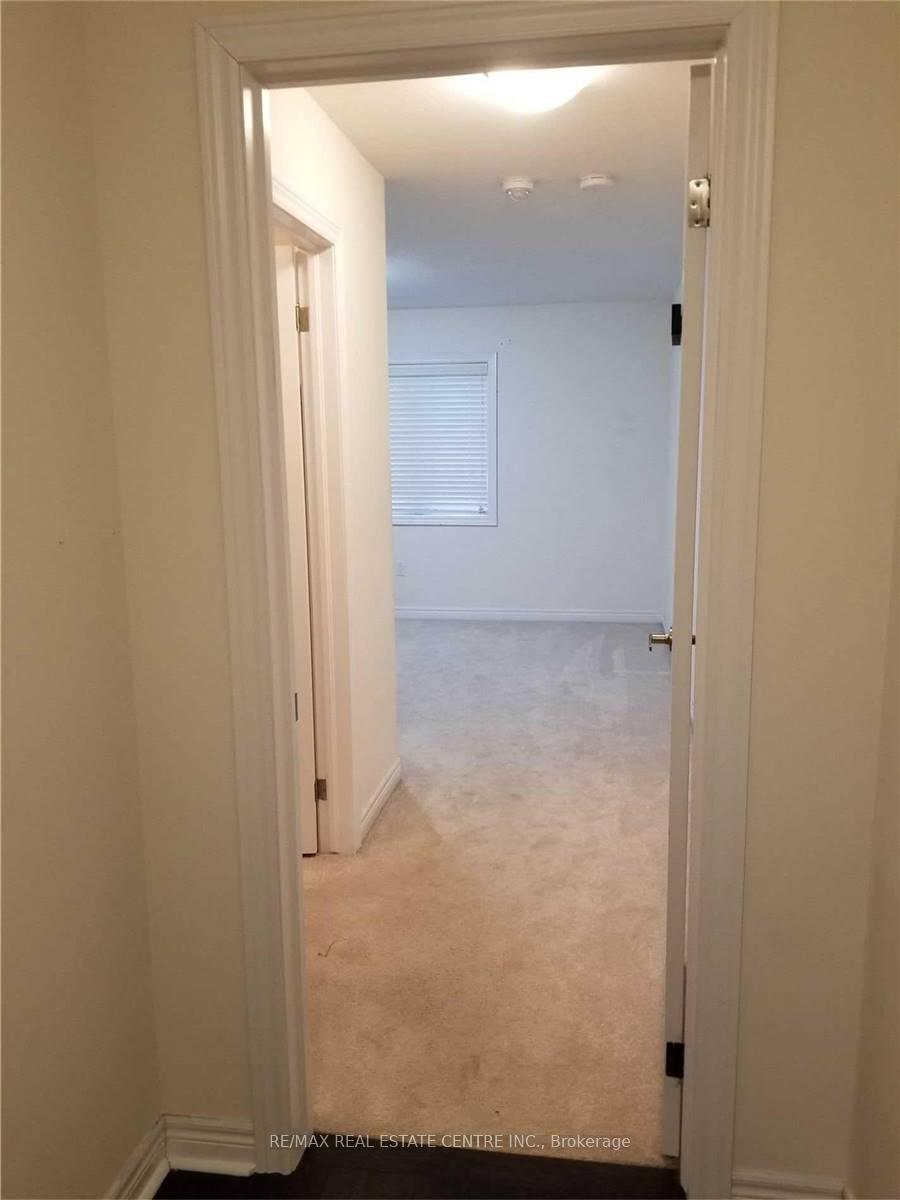 Photo 13 of 1154 Upper Thames Drive, Woodstock, Woodstock - North — HOMEH