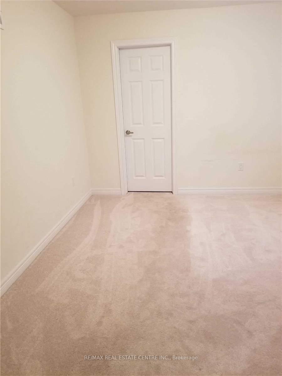 Photo 15 of 1154 Upper Thames Drive, Woodstock, Woodstock - North — HOMEH