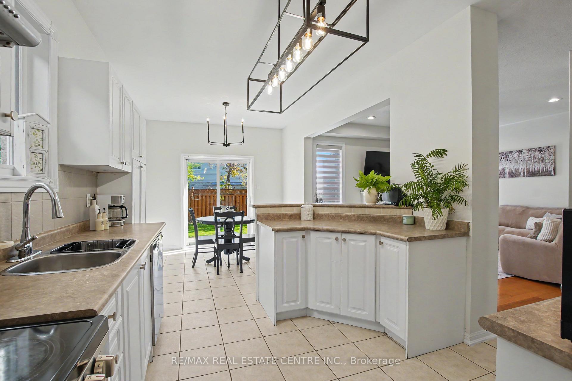 Photo 10 of 276 Sherwood Road, Milton, Dempsey — HOMEH