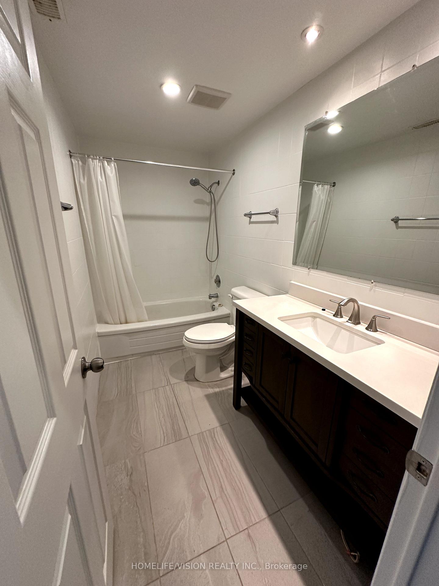 Photo 14 of Unit Apt 2, 2024 Queen Street E, Toronto, The Beaches — HOMEH