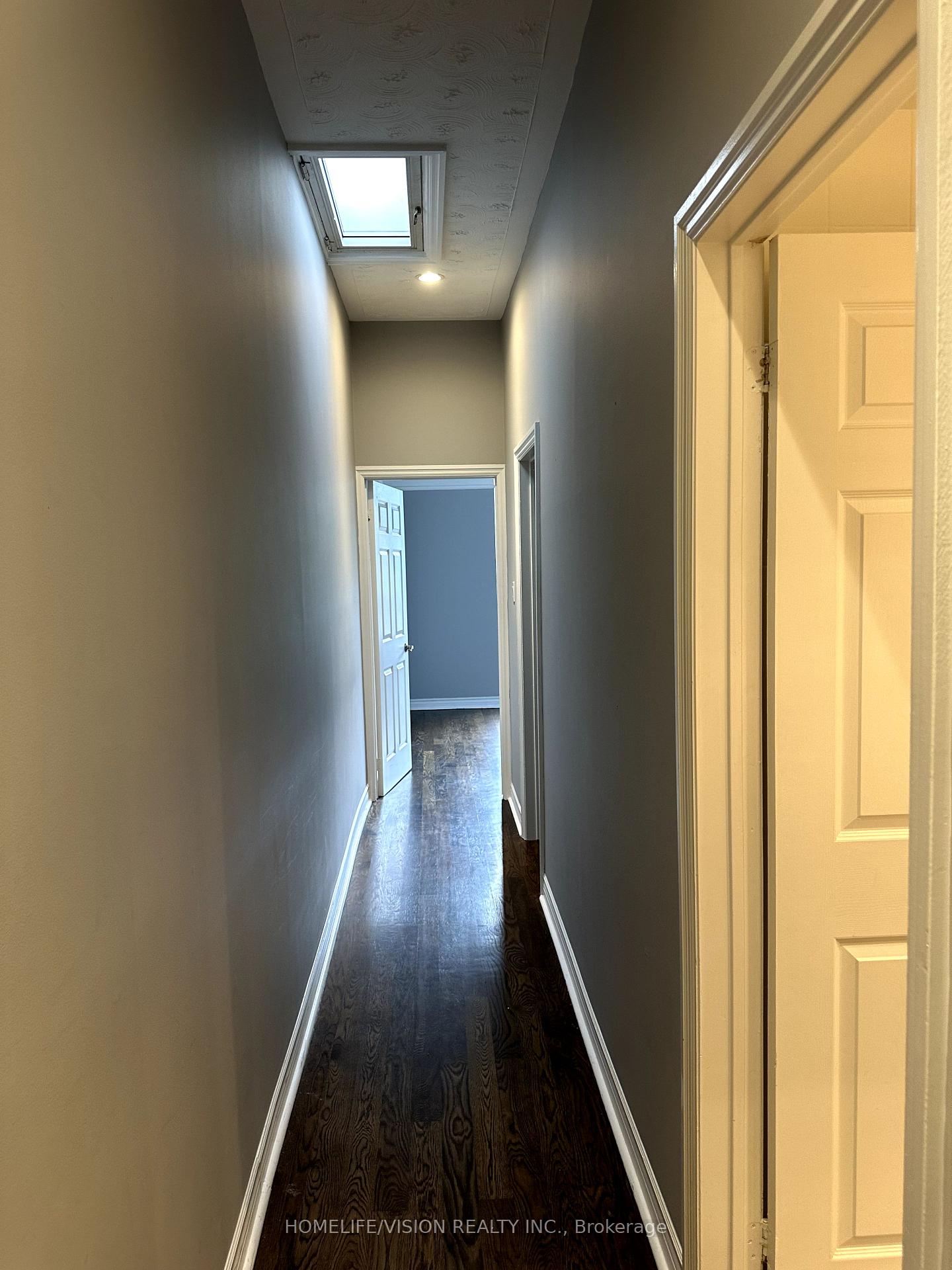 Photo 15 of Unit Apt 2, 2024 Queen Street E, Toronto, The Beaches — HOMEH