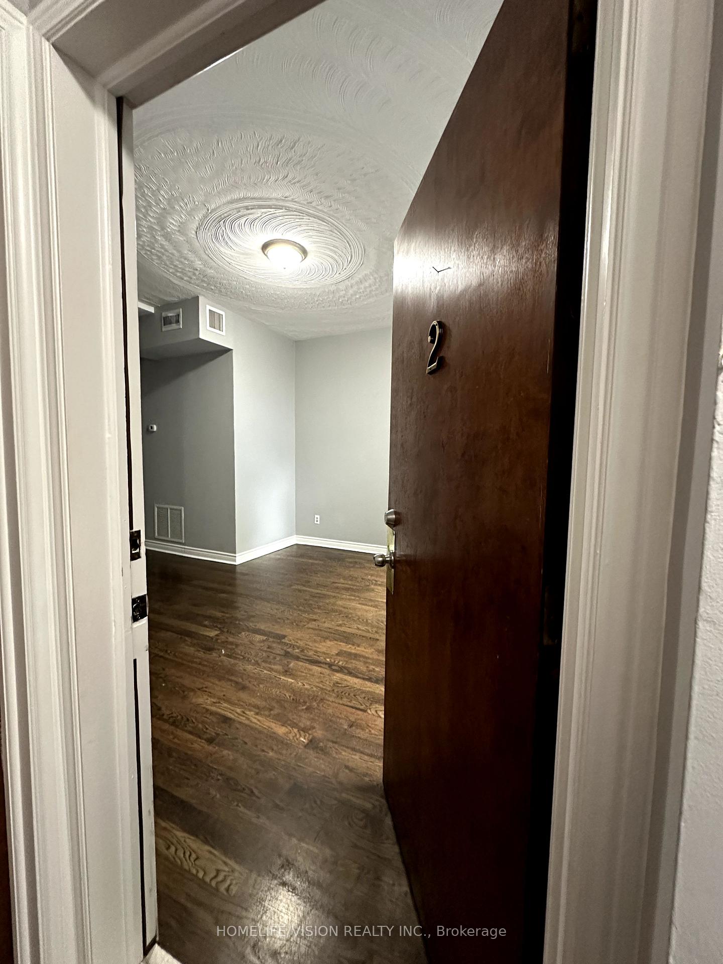 Photo 16 of Unit Apt 2, 2024 Queen Street E, Toronto, The Beaches — HOMEH
