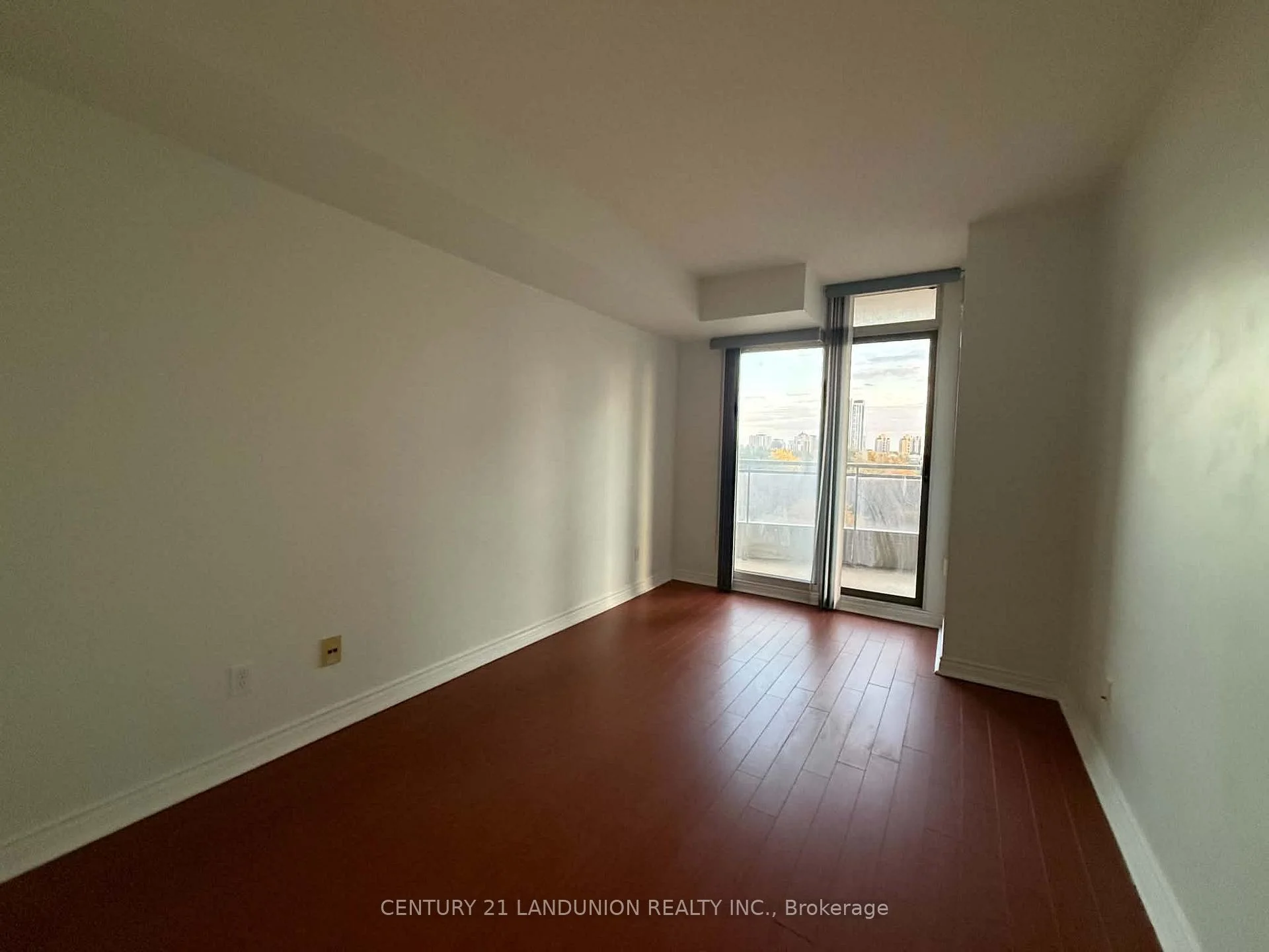 Photo 9 of Unit 709, 256 Doris Avenue, North York, Willowdale East — HOMEH